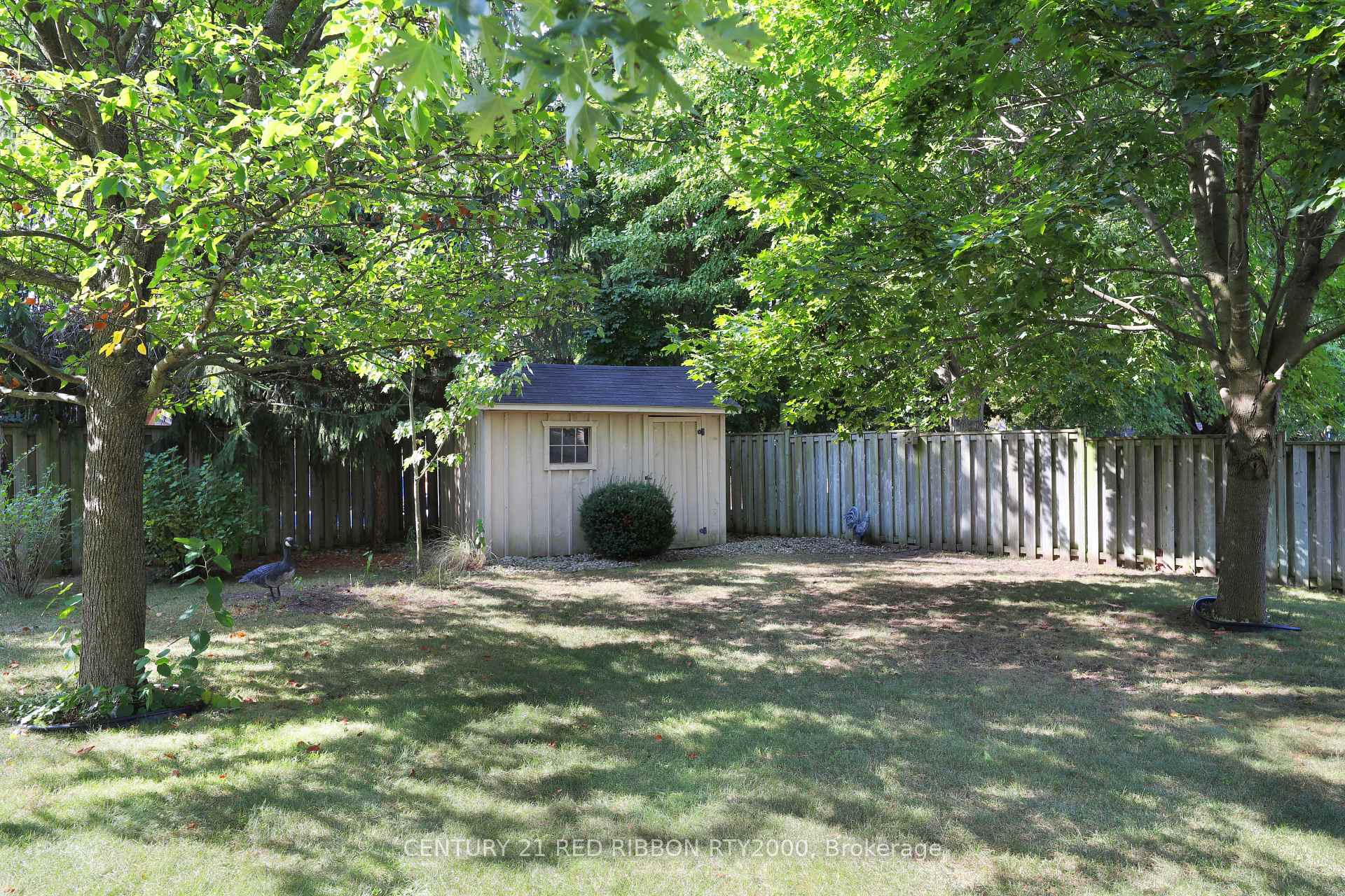 Photo 45 of 258 Deruiter Drive, Strathroy-Caradoc, NE — HOMEH
