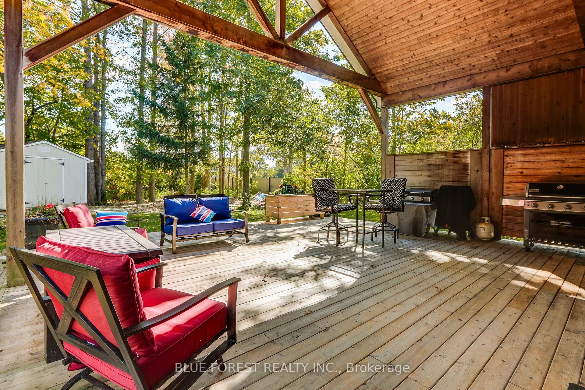 Photo 15 of 28 Golf Drive, Thames Centre, Nilestown — HOMEH