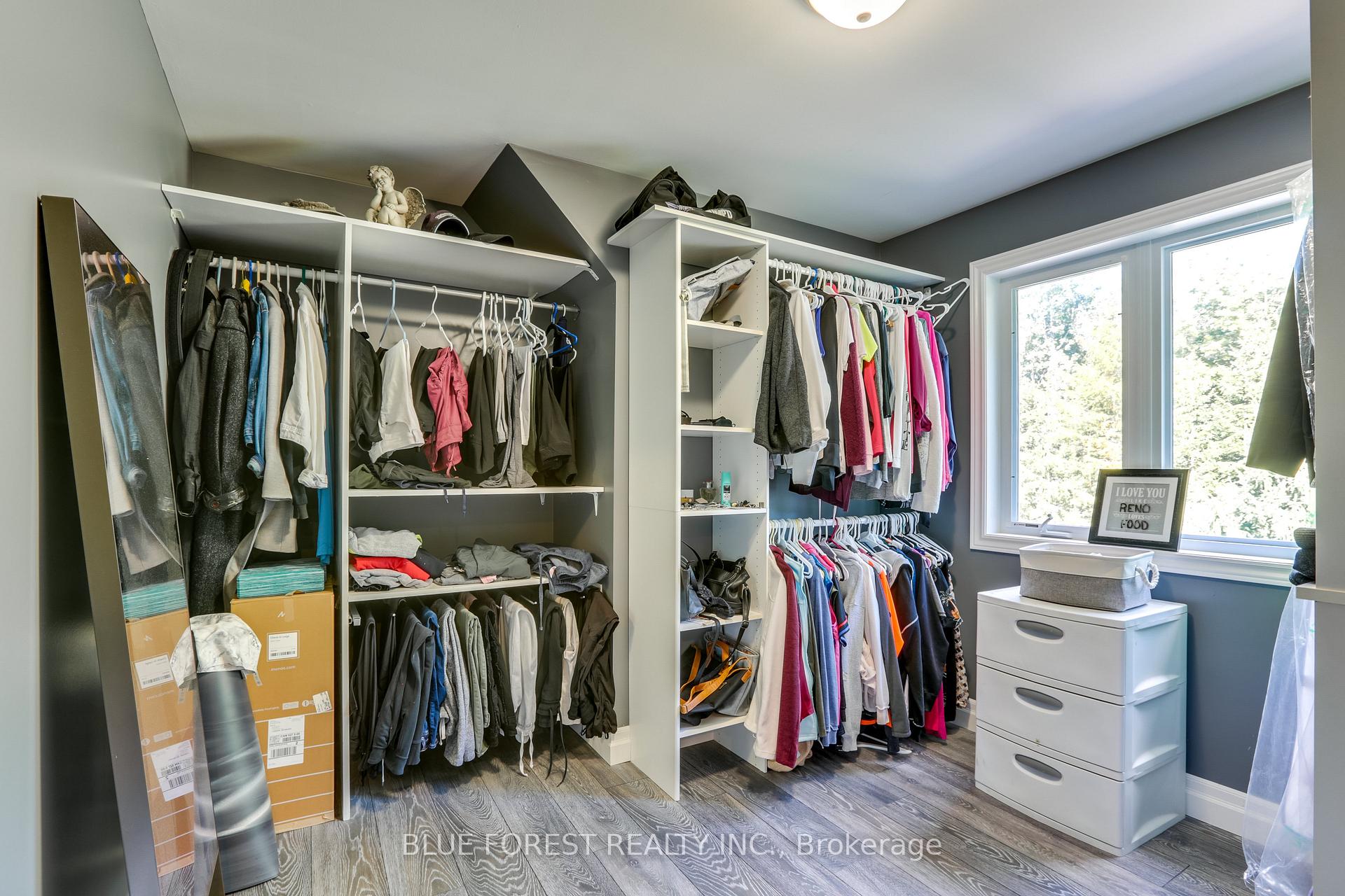 Photo 24 of 28 Golf Drive, Thames Centre, Nilestown — HOMEH