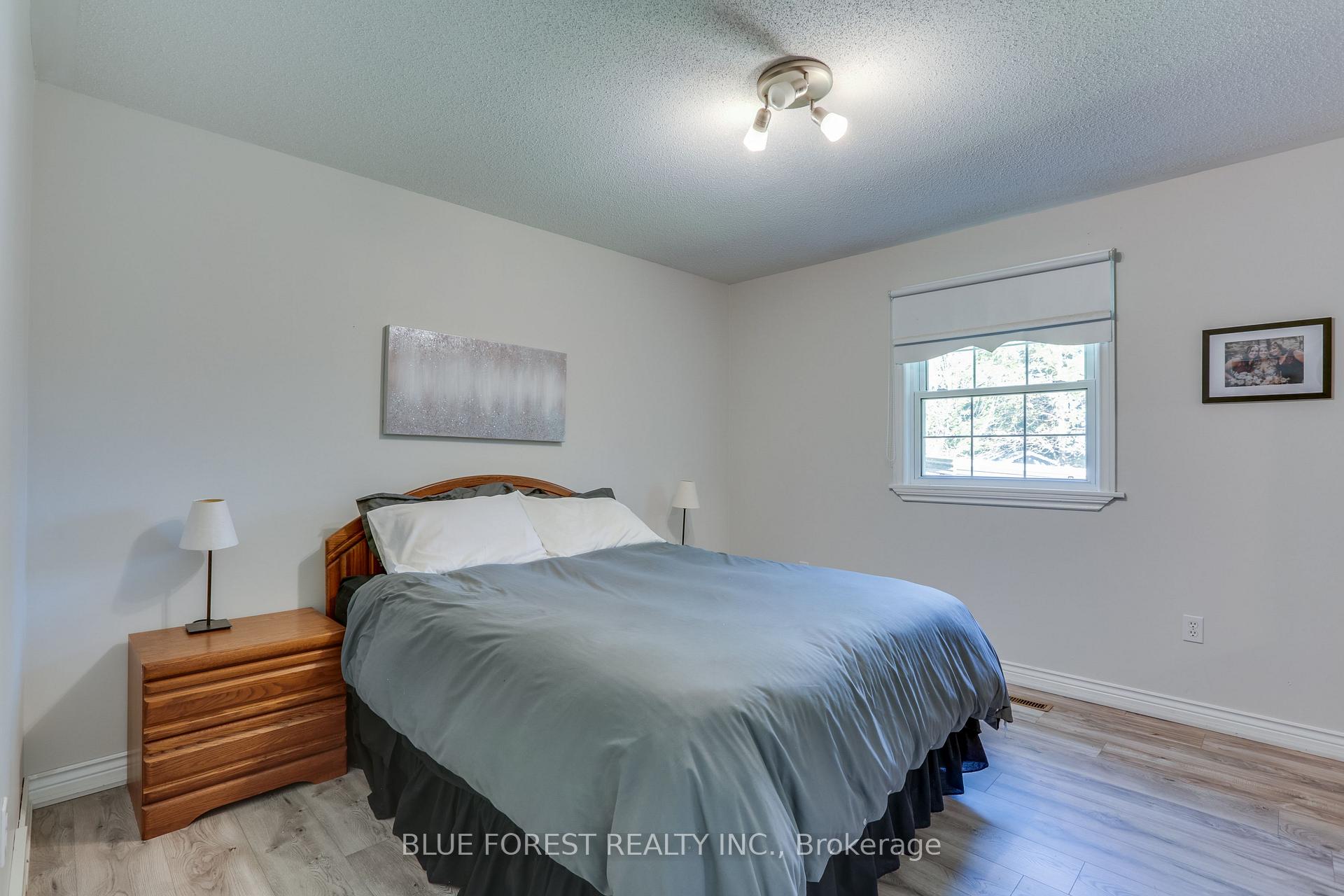 Photo 26 of 28 Golf Drive, Thames Centre, Nilestown — HOMEH