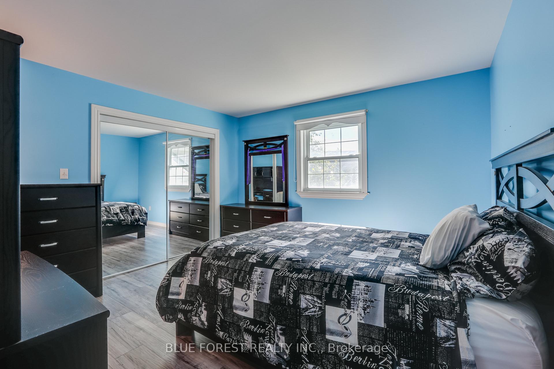 Photo 27 of 28 Golf Drive, Thames Centre, Nilestown — HOMEH