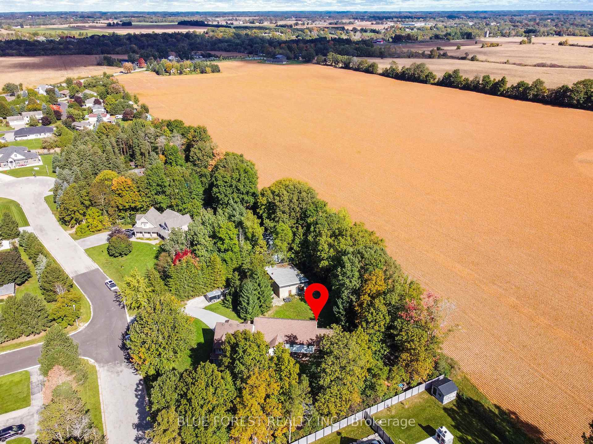 Photo 35 of 28 Golf Drive, Thames Centre, Nilestown — HOMEH
