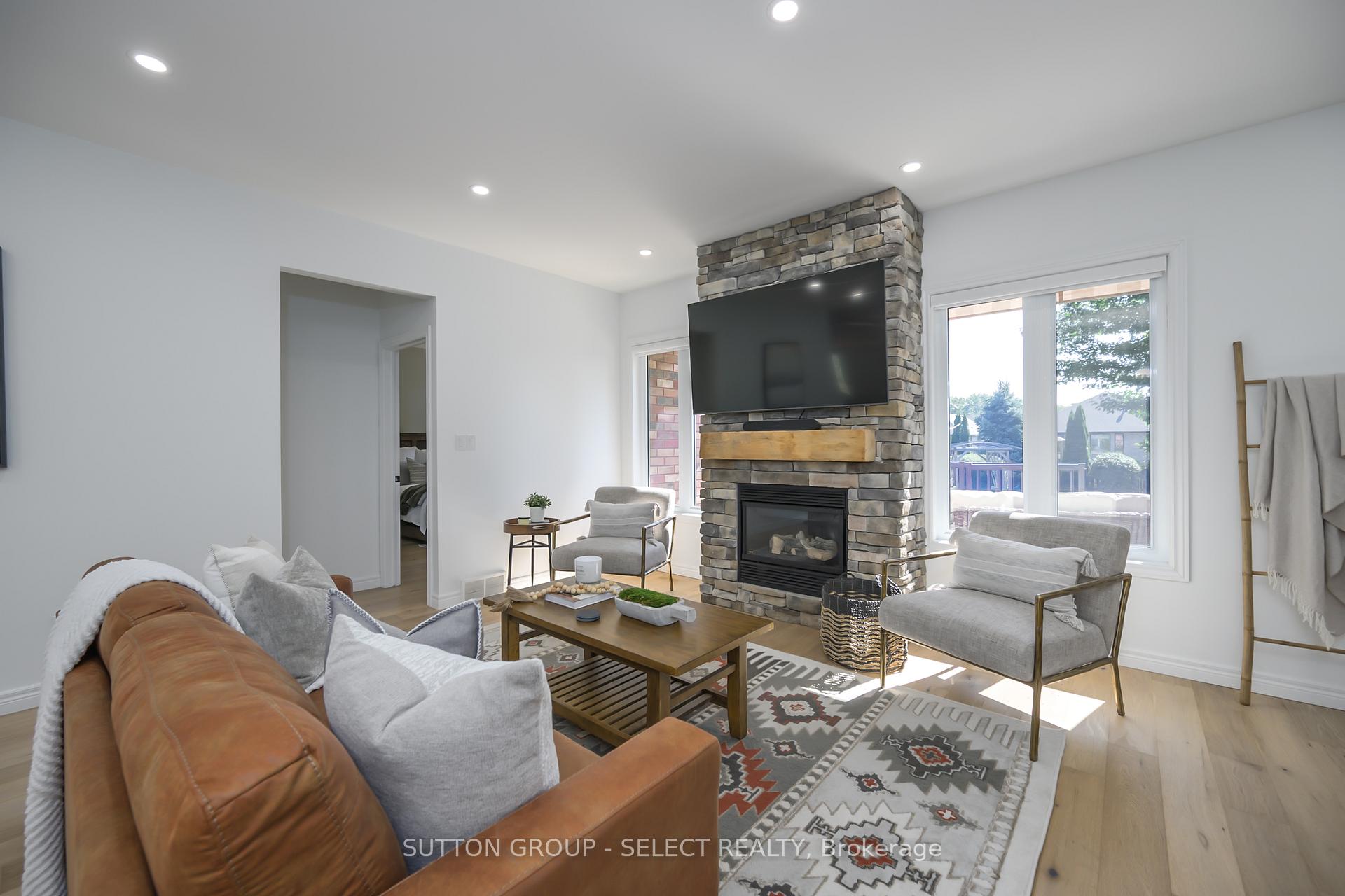 Photo 7 of 8663 Parkhouse Drive, Strathroy-Caradoc, Mount Brydges — HOMEH