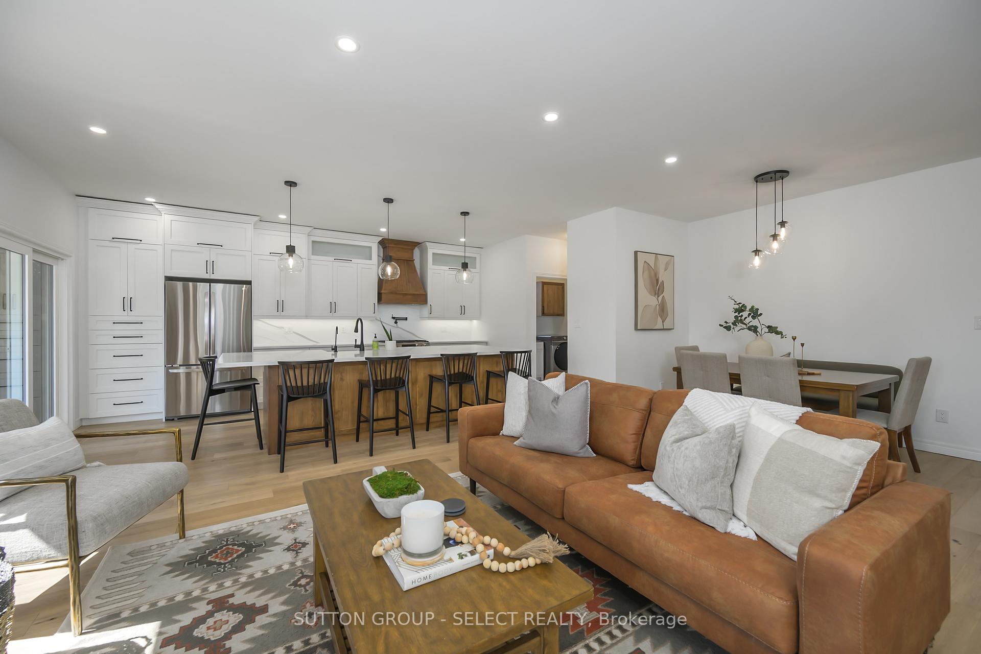 Photo 9 of 8663 Parkhouse Drive, Strathroy-Caradoc, Mount Brydges — HOMEH