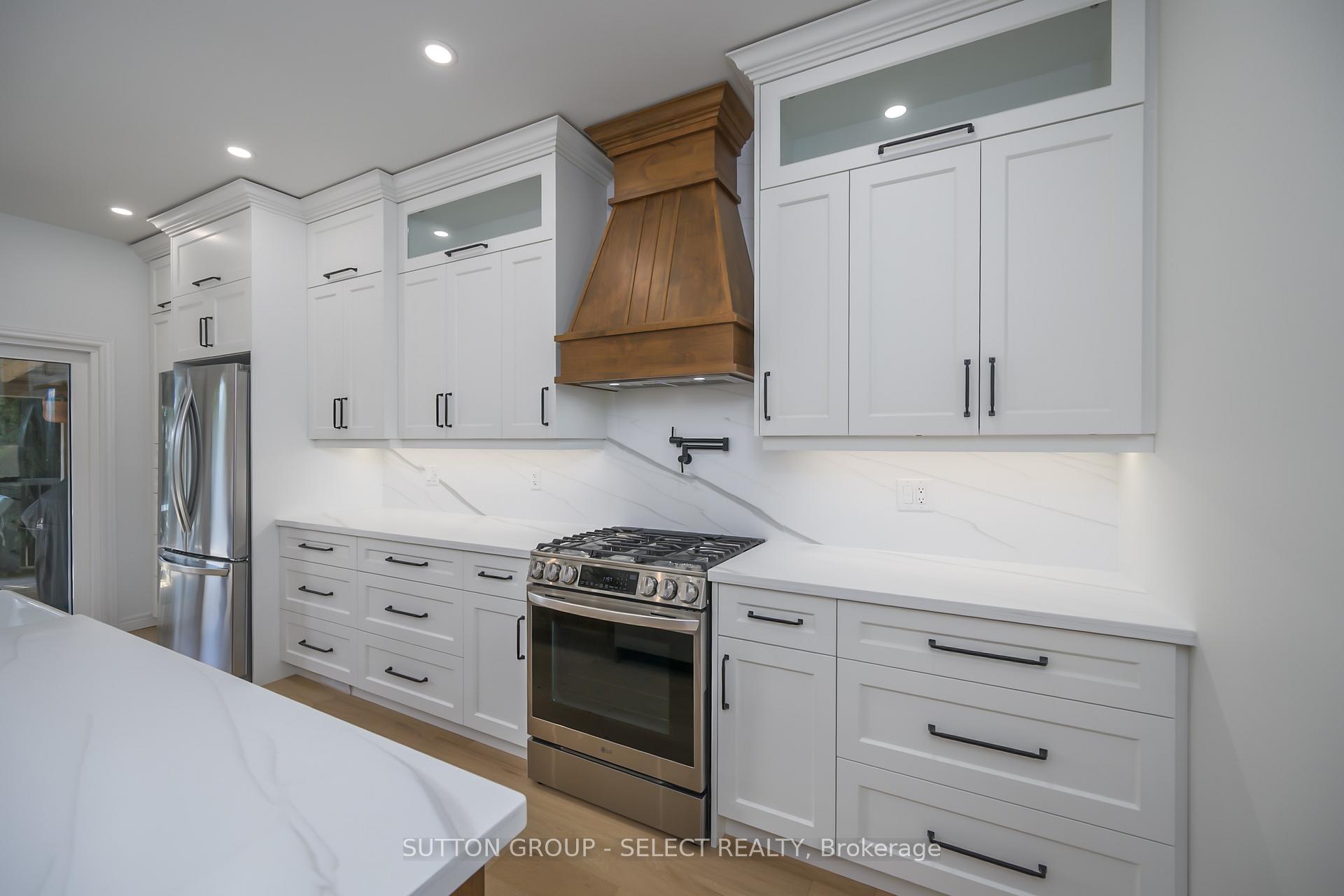 Photo 11 of 8663 Parkhouse Drive, Strathroy-Caradoc, Mount Brydges — HOMEH