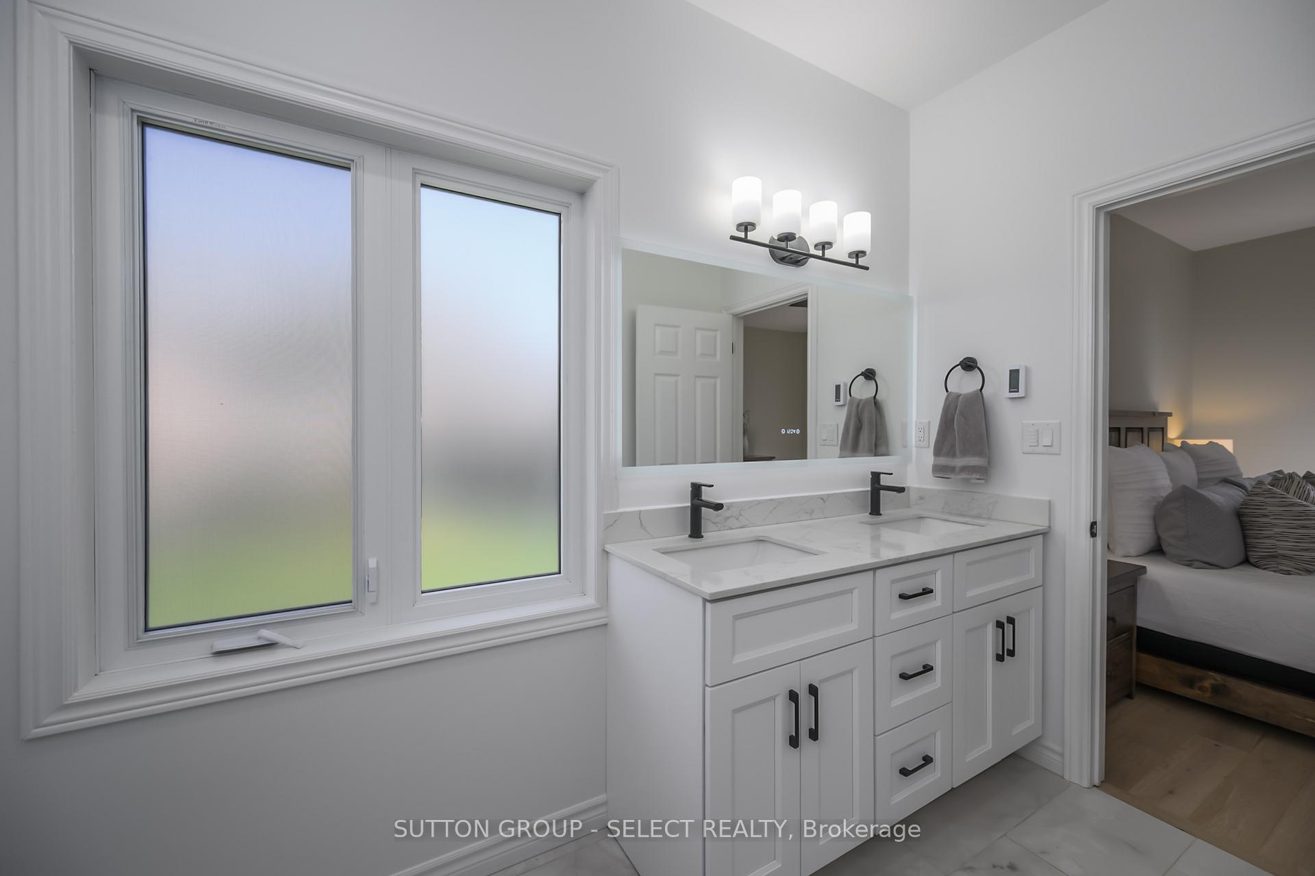 Photo 18 of 8663 Parkhouse Drive, Strathroy-Caradoc, Mount Brydges — HOMEH
