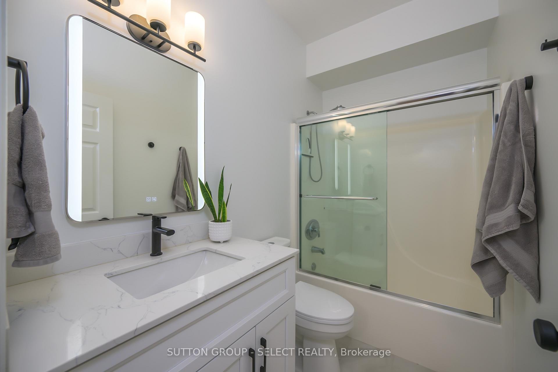Photo 22 of 8663 Parkhouse Drive, Strathroy-Caradoc, Mount Brydges — HOMEH