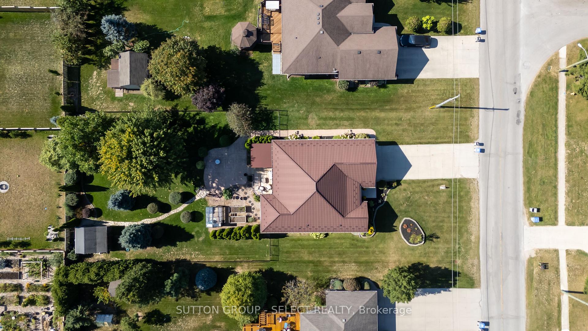 Photo 29 of 8663 Parkhouse Drive, Strathroy-Caradoc, Mount Brydges — HOMEH