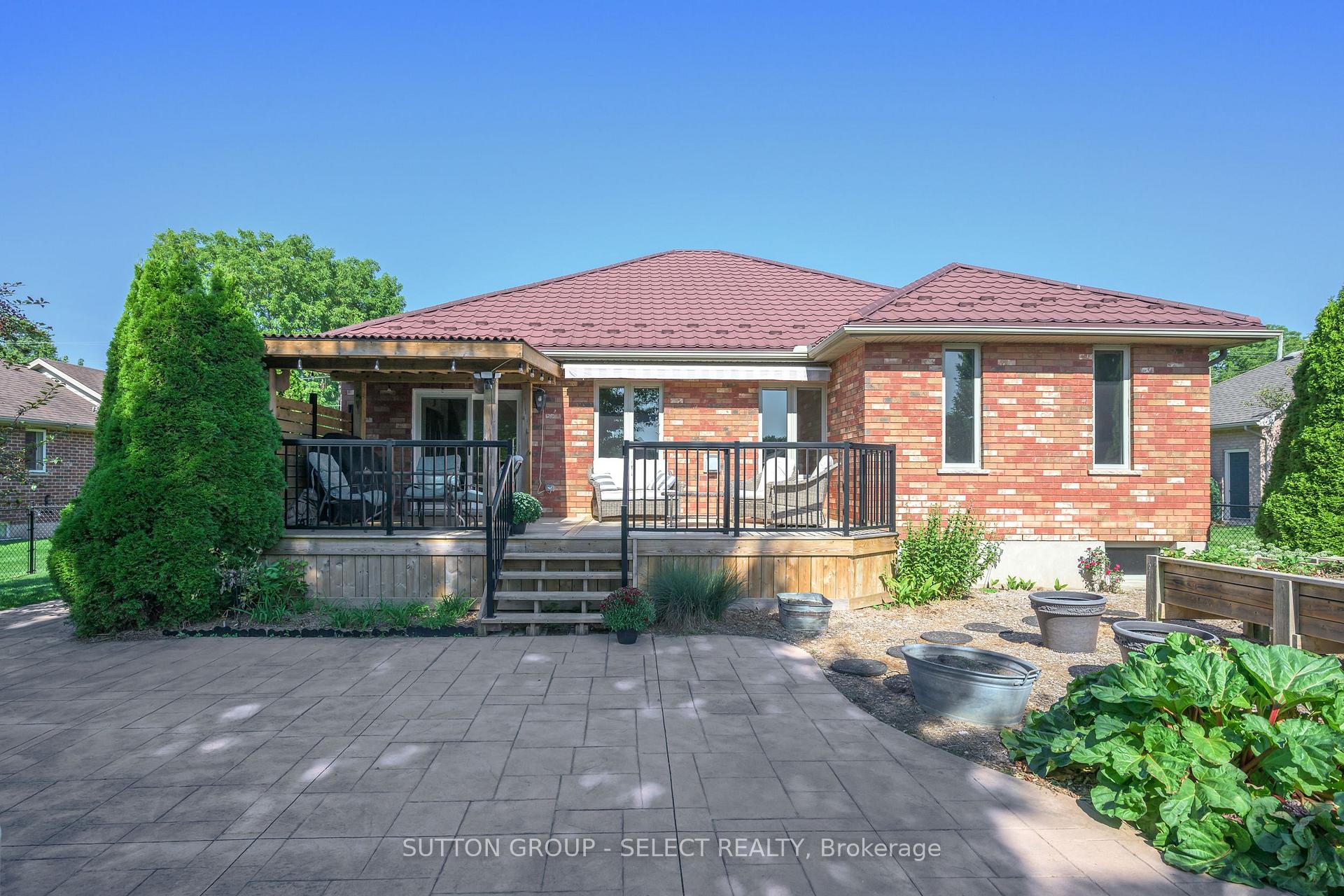 Photo 35 of 8663 Parkhouse Drive, Strathroy-Caradoc, Mount Brydges — HOMEH