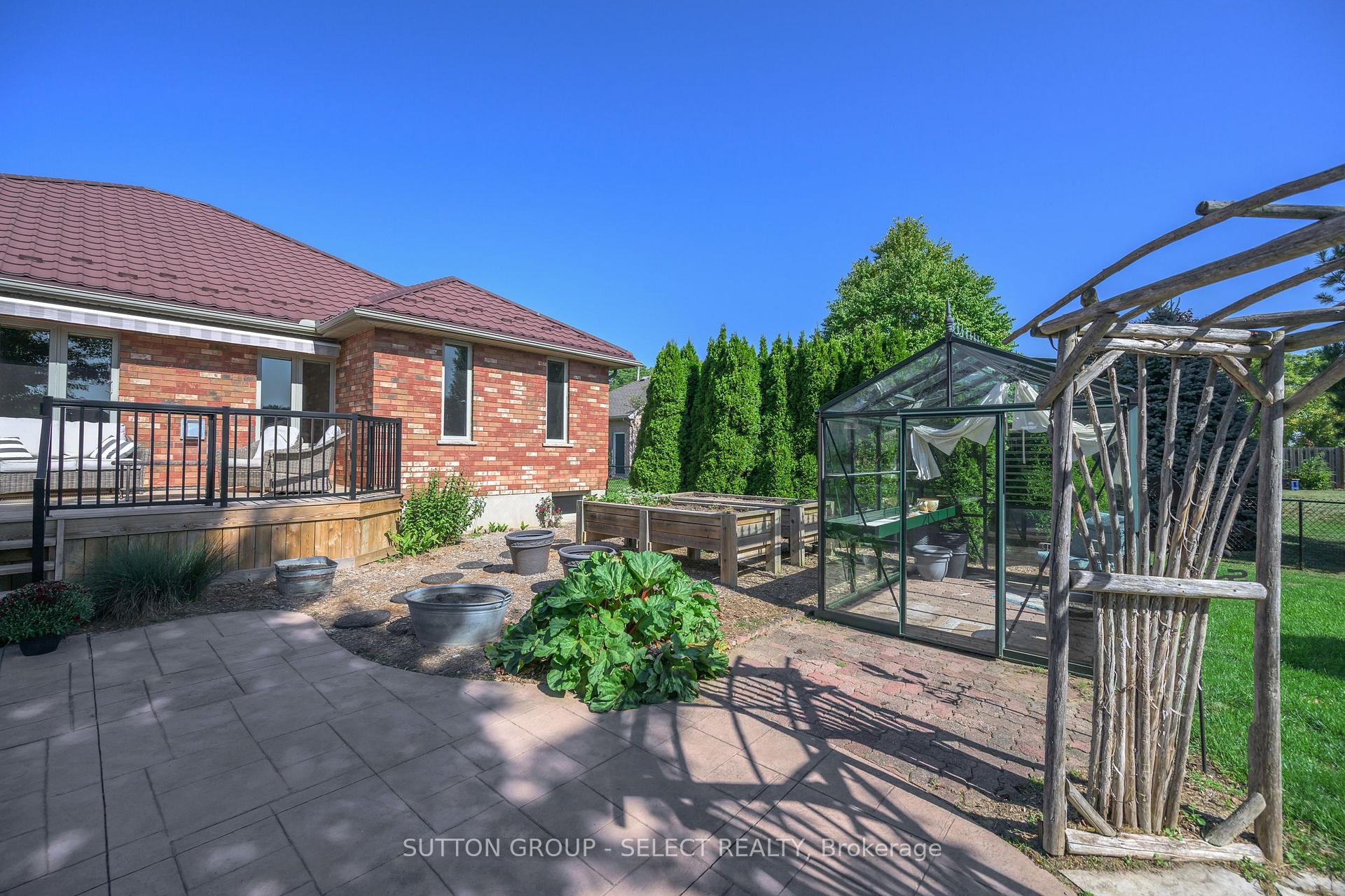 Photo 36 of 8663 Parkhouse Drive, Strathroy-Caradoc, Mount Brydges — HOMEH