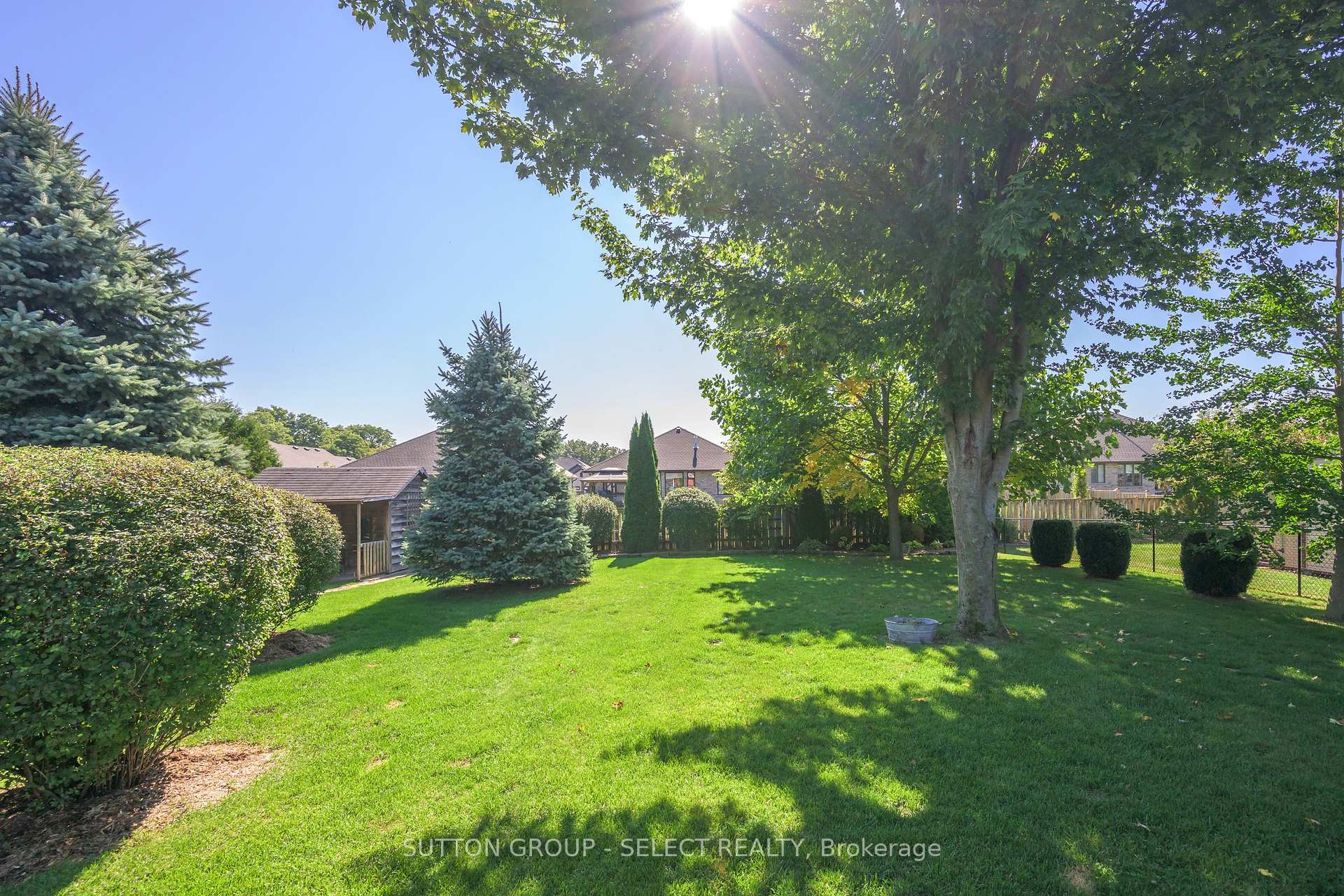 Photo 37 of 8663 Parkhouse Drive, Strathroy-Caradoc, Mount Brydges — HOMEH
