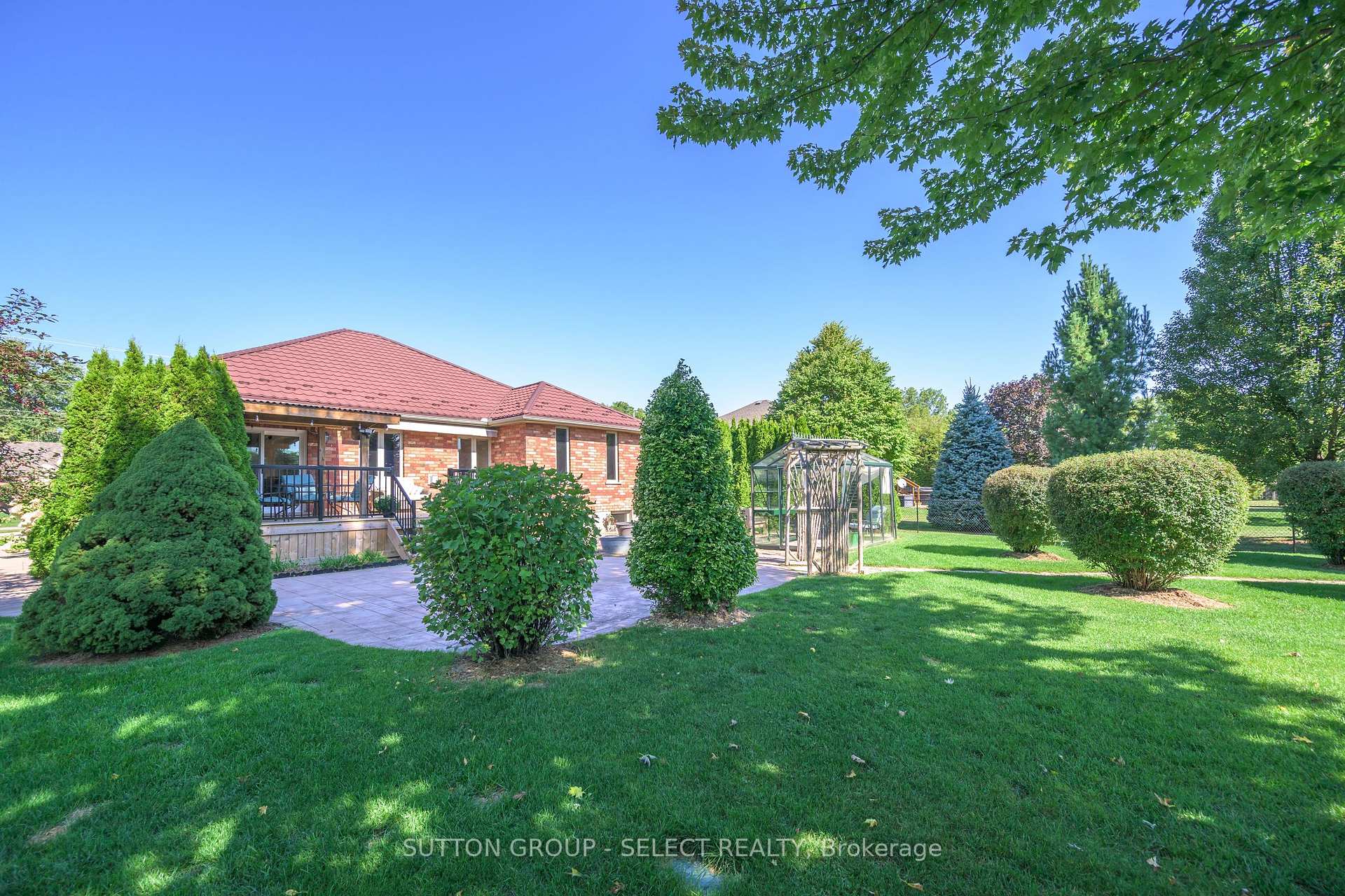 Photo 40 of 8663 Parkhouse Drive, Strathroy-Caradoc, Mount Brydges — HOMEH