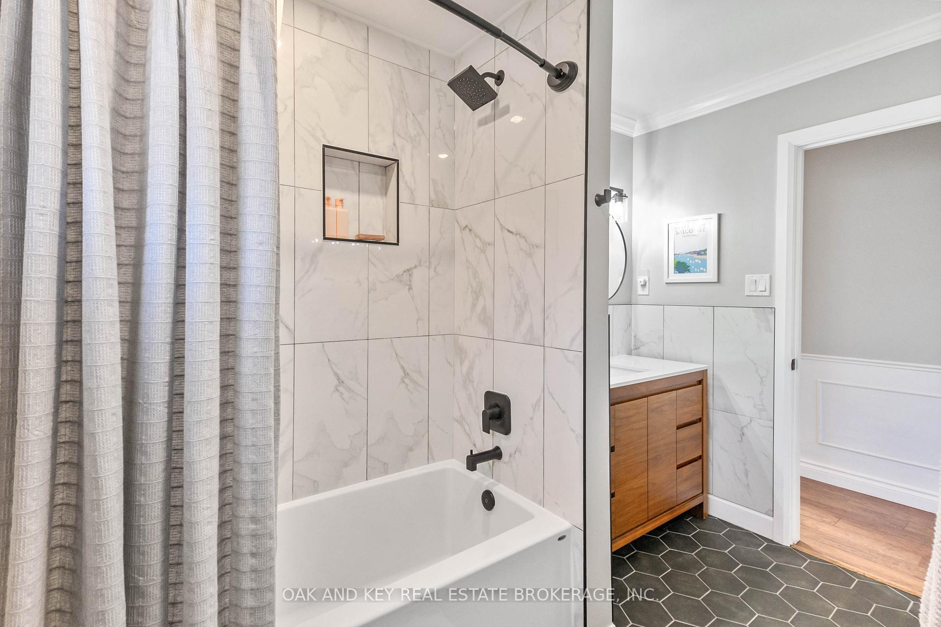 Photo 28 of 146 Byron Avenue, Thames Centre, Dorchester — HOMEH