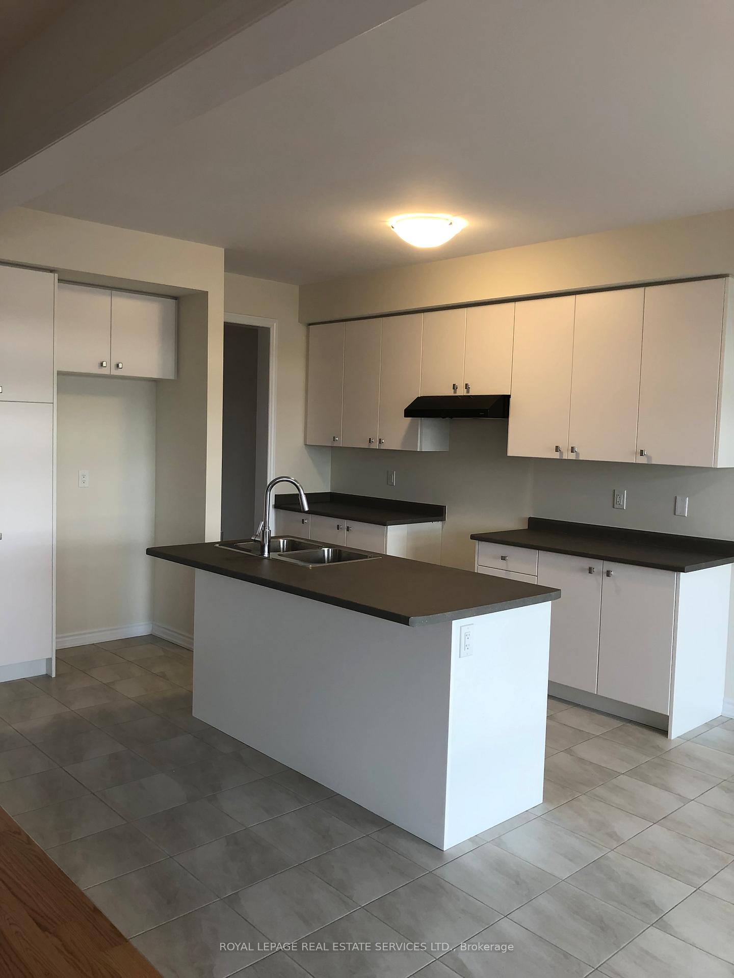 Photo 2 of 96 Explorer Way, Thorold, Rolling Meadows — HOMEH