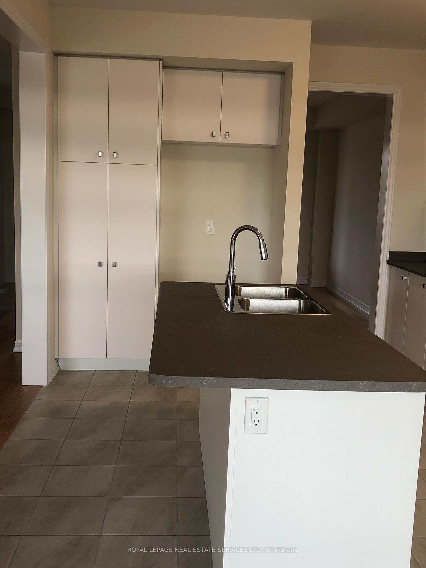Photo 3 of 96 Explorer Way, Thorold, Rolling Meadows — HOMEH