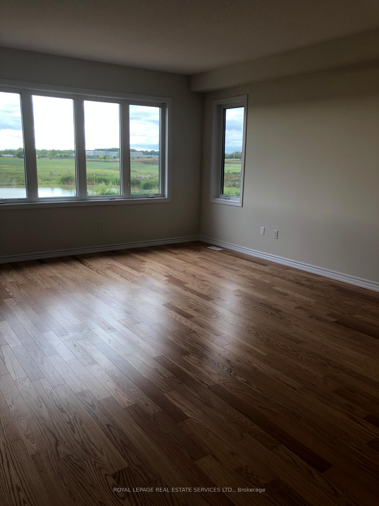Photo 5 of 96 Explorer Way, Thorold, Rolling Meadows — HOMEH