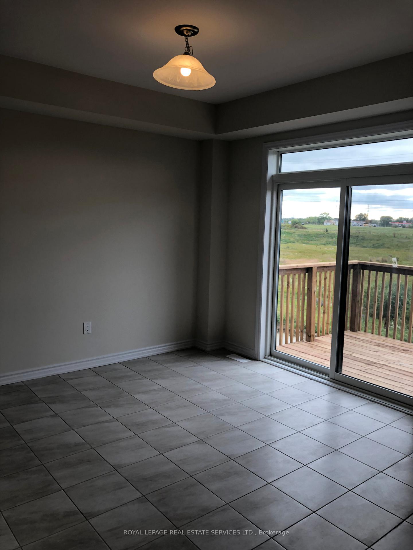 Photo 6 of 96 Explorer Way, Thorold, Rolling Meadows — HOMEH