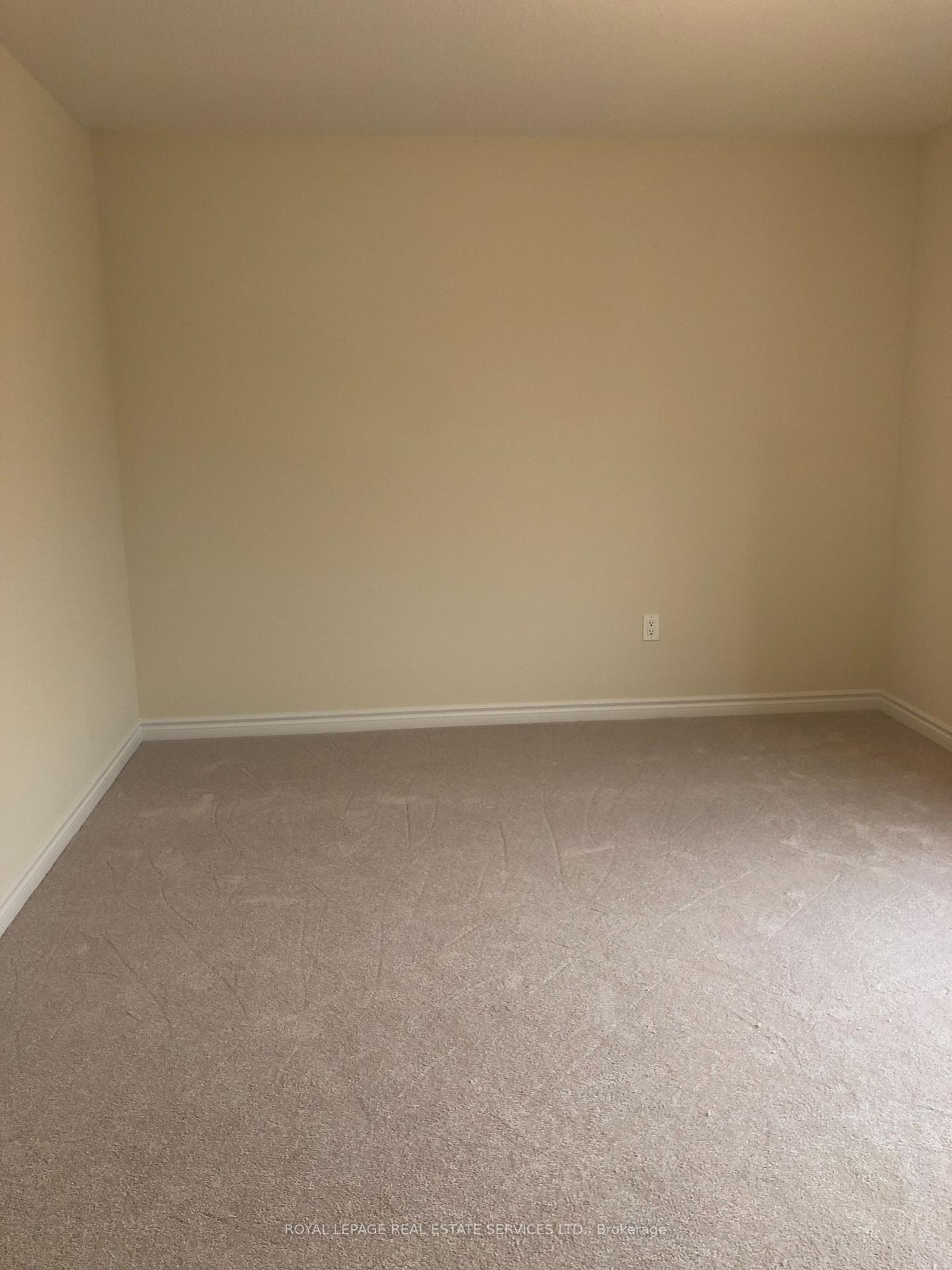 Photo 19 of 96 Explorer Way, Thorold, Rolling Meadows — HOMEH