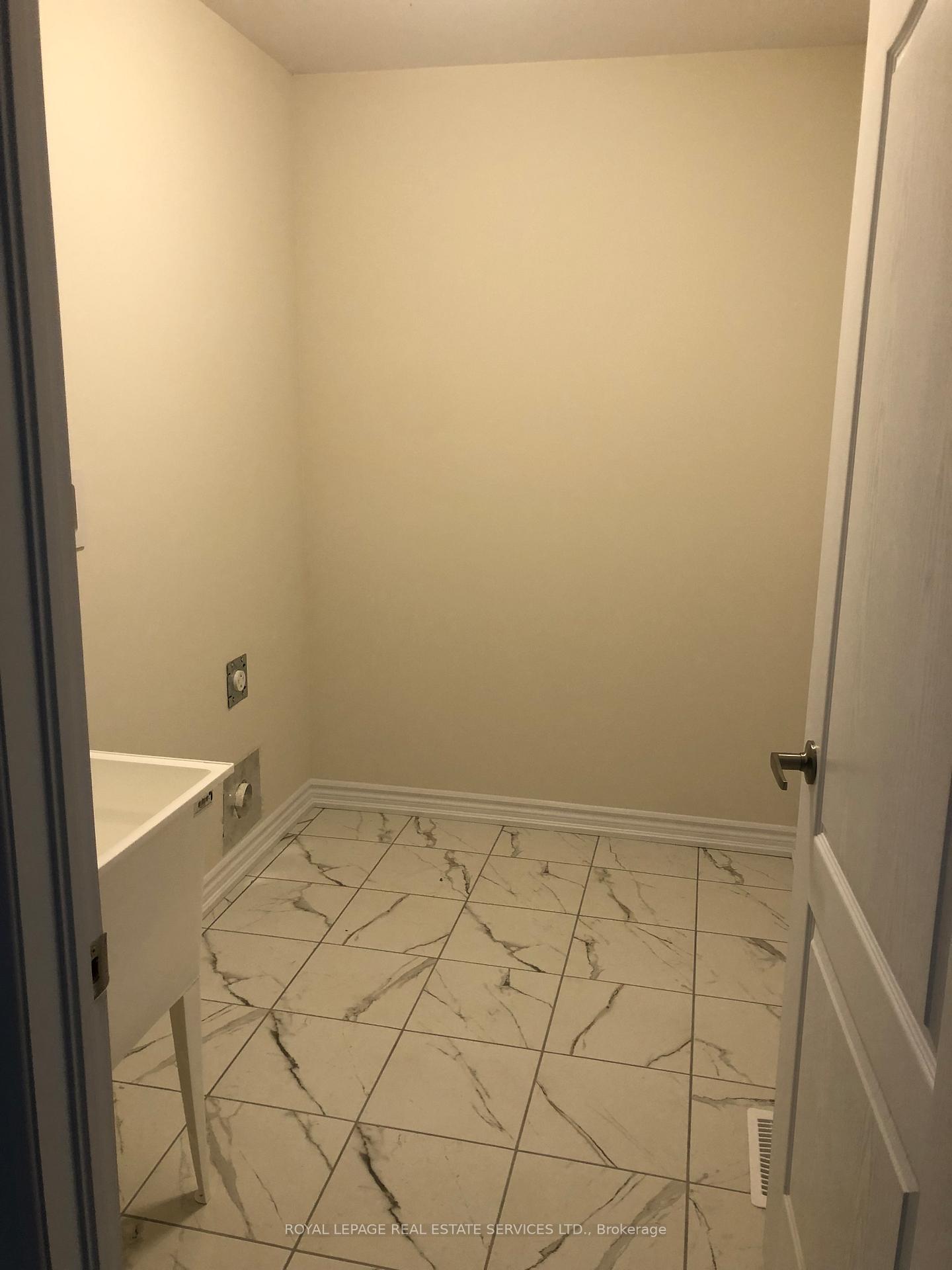 Photo 26 of 96 Explorer Way, Thorold, Rolling Meadows — HOMEH