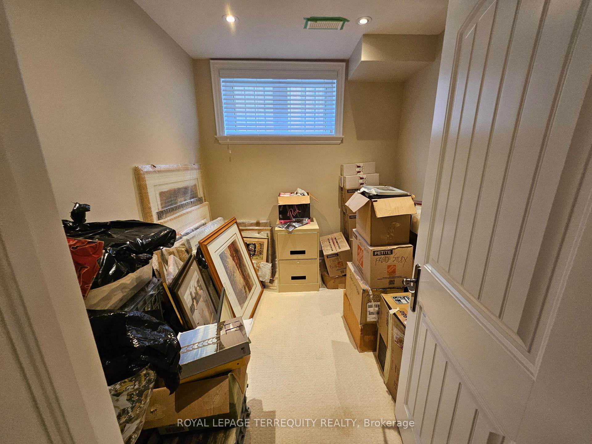 Photo 10 of 148 Viewmount Avenue, Toronto, Englemount-Lawrence — HOMEH