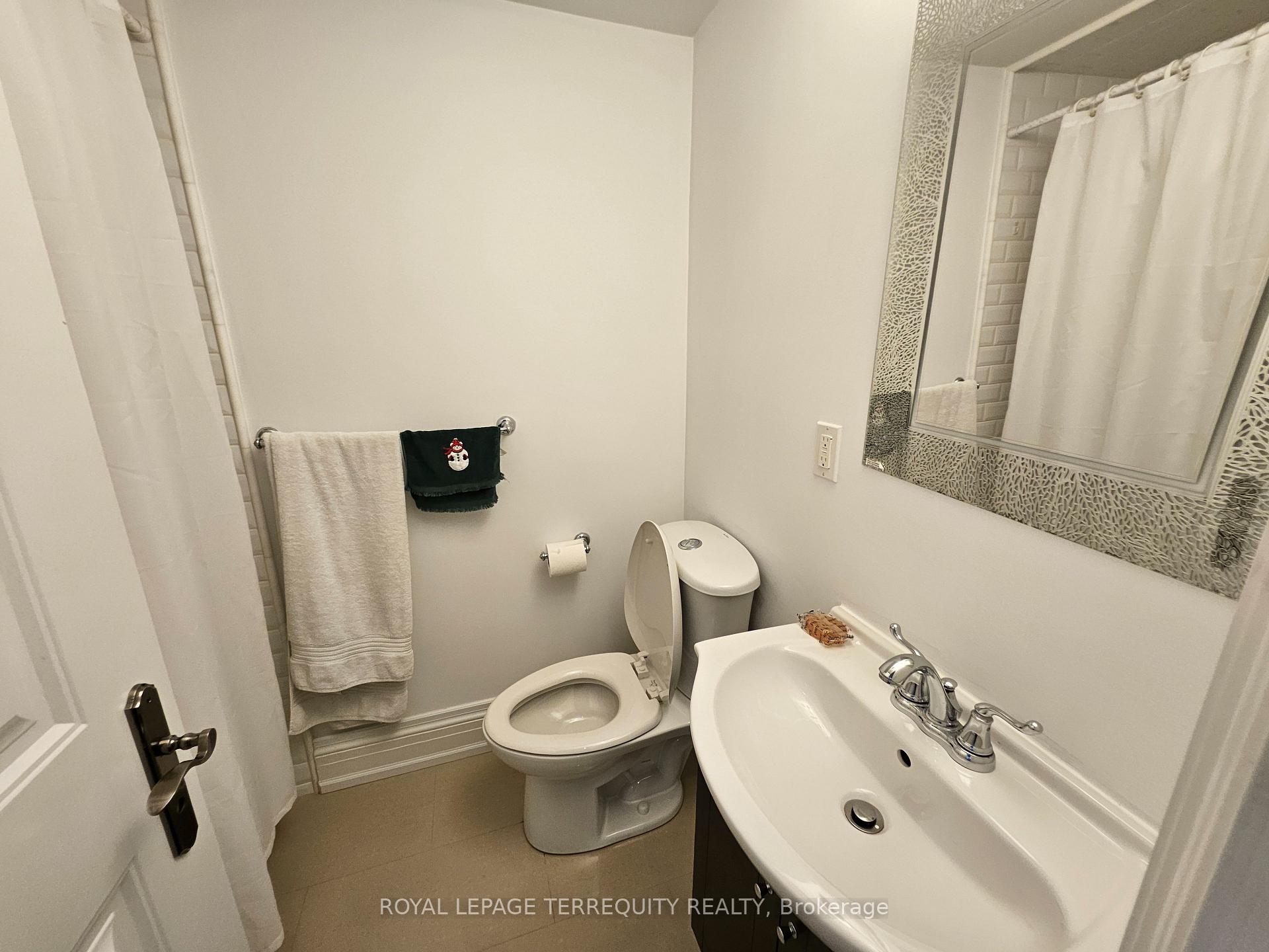 Photo 15 of 148 Viewmount Avenue, Toronto, Englemount-Lawrence — HOMEH