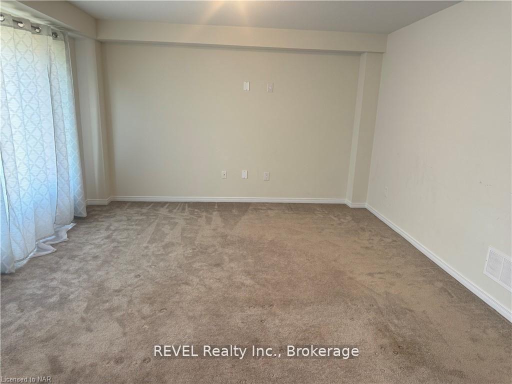 Photo 9 of 10 Vaughn Drive, Thorold, Hurricane/Merrittville — HOMEH