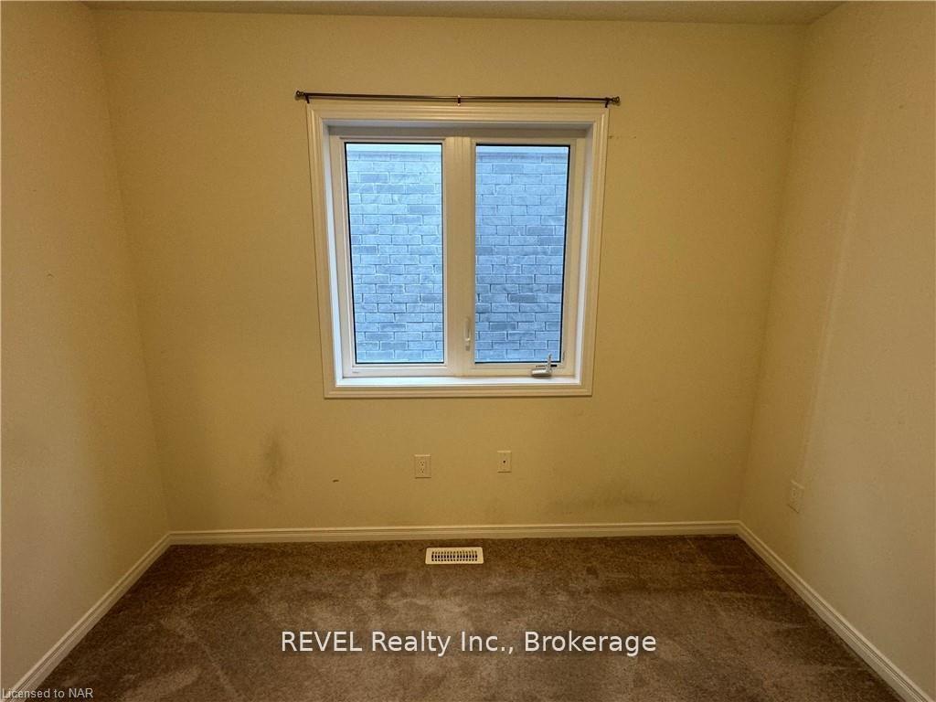 Photo 17 of 10 Vaughn Drive, Thorold, Hurricane/Merrittville — HOMEH