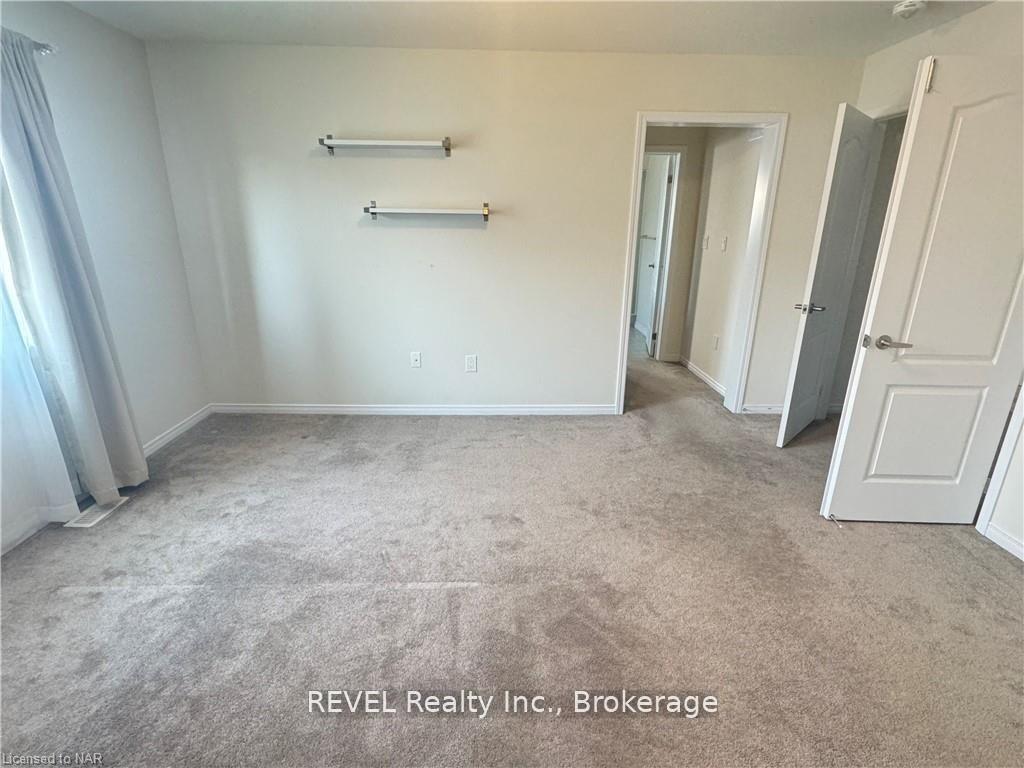 Photo 18 of 10 Vaughn Drive, Thorold, Hurricane/Merrittville — HOMEH