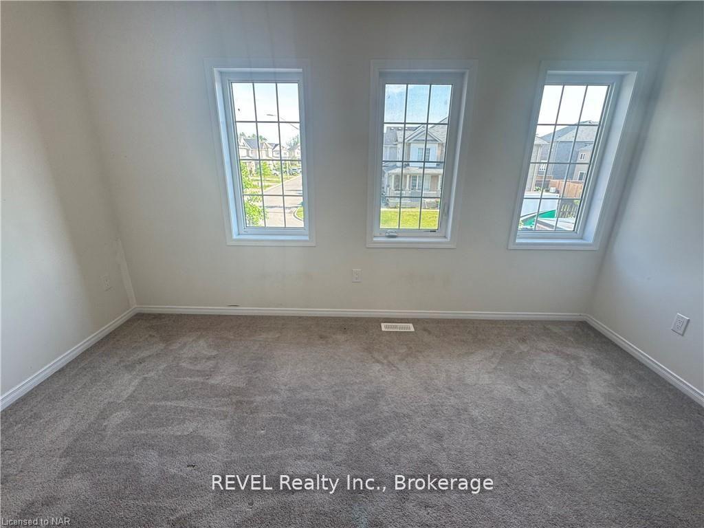 Photo 29 of 10 Vaughn Drive, Thorold, Hurricane/Merrittville — HOMEH