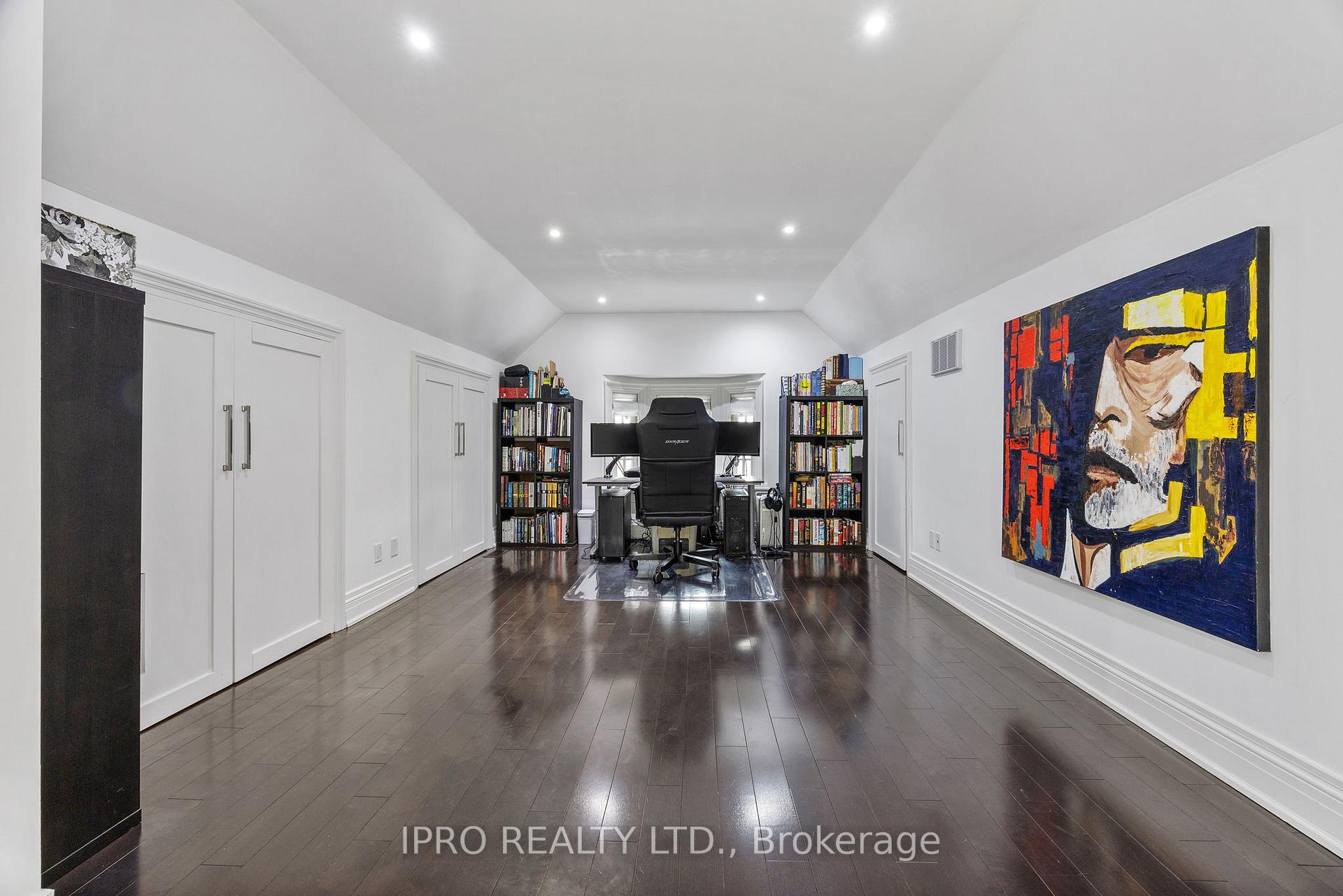 Photo 35 of 20 Fairview Boulevard, Toronto, North Riverdale — HOMEH