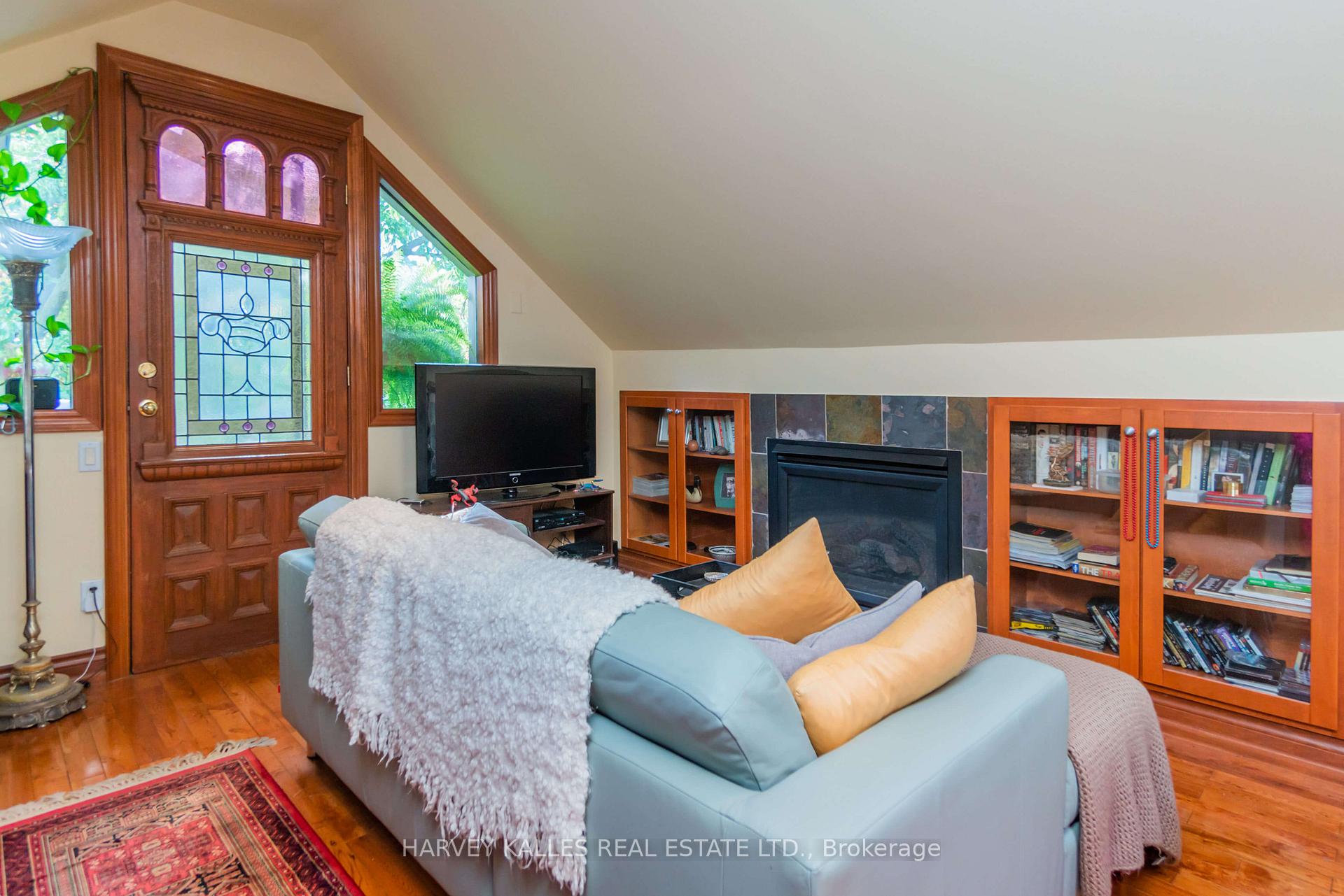 Photo 12 of Unit 5, 37 Metcalfe Street, Toronto, Cabbagetown-South St. James Town — HOMEH