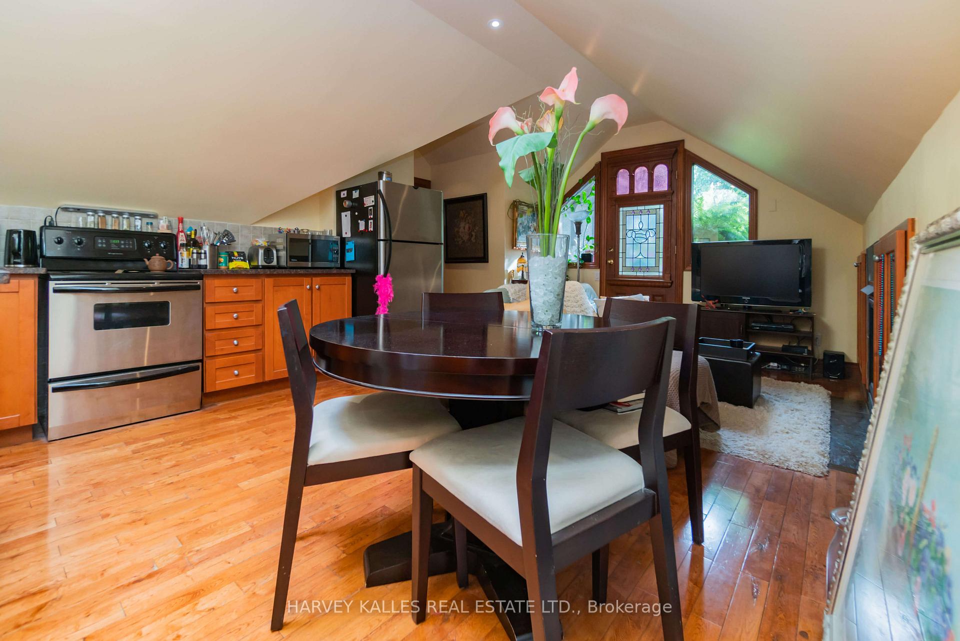 Photo 16 of Unit 5, 37 Metcalfe Street, Toronto, Cabbagetown-South St. James Town — HOMEH