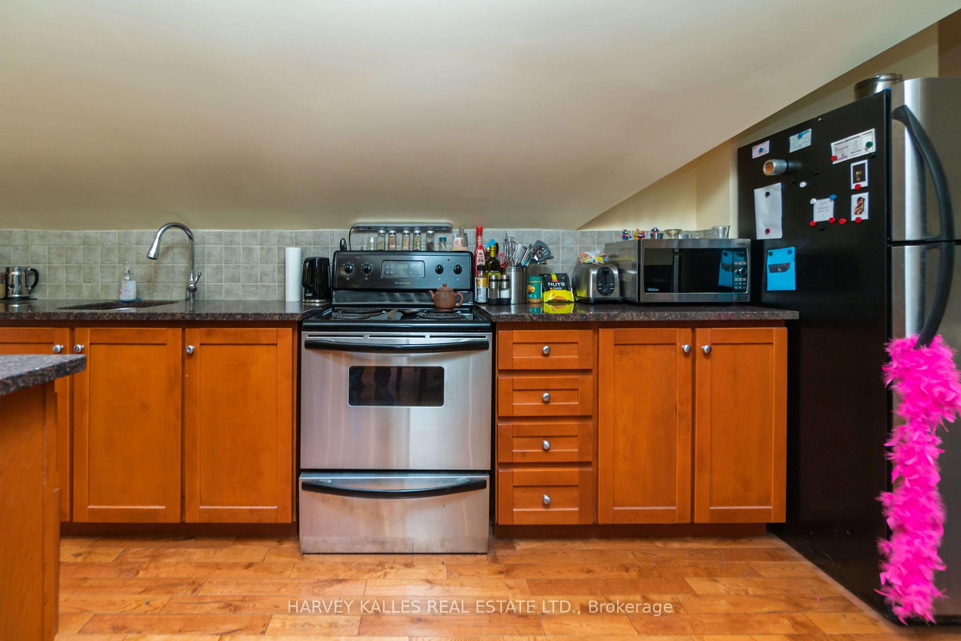 Photo 20 of Unit 5, 37 Metcalfe Street, Toronto, Cabbagetown-South St. James Town — HOMEH