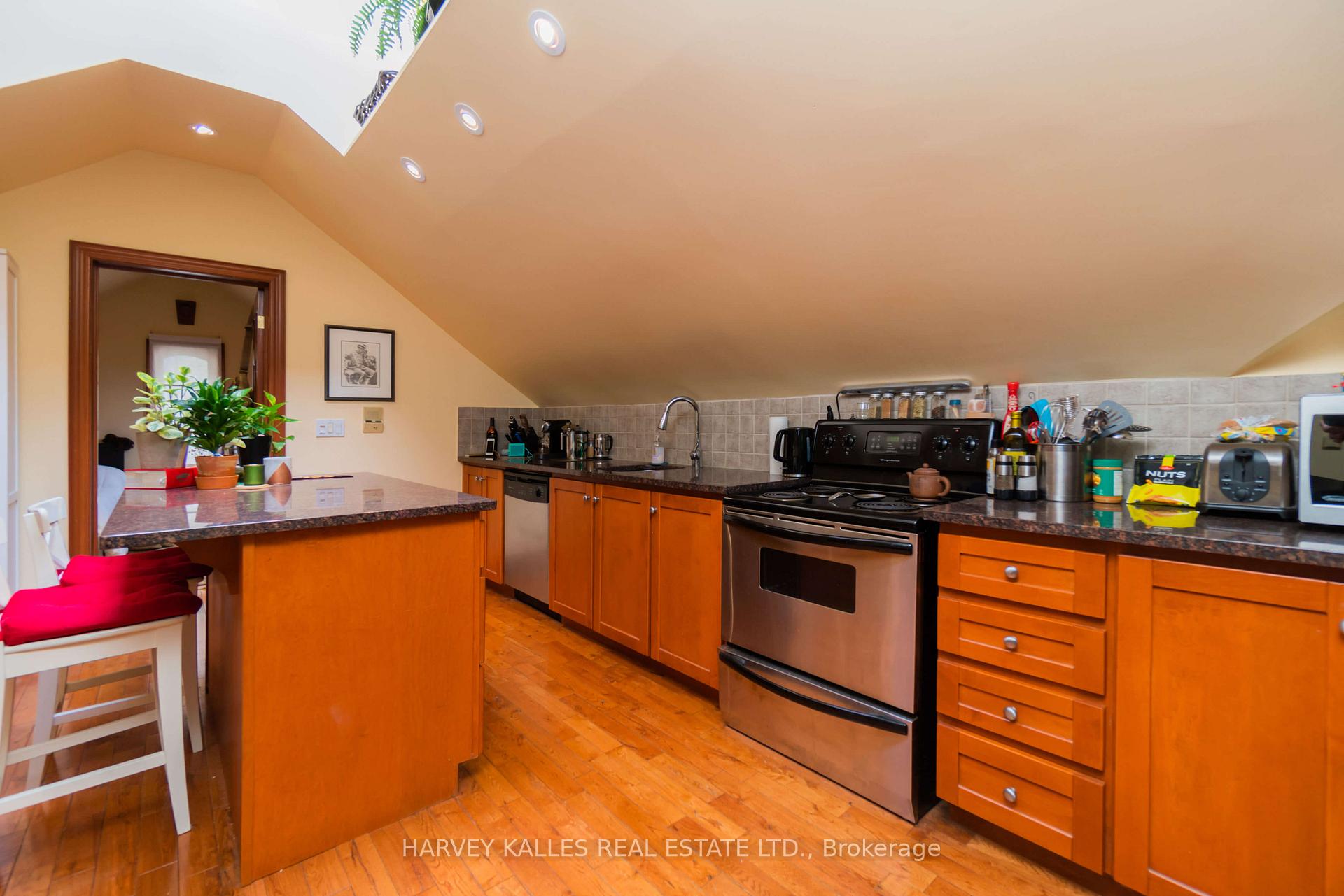 Photo 21 of Unit 5, 37 Metcalfe Street, Toronto, Cabbagetown-South St. James Town — HOMEH