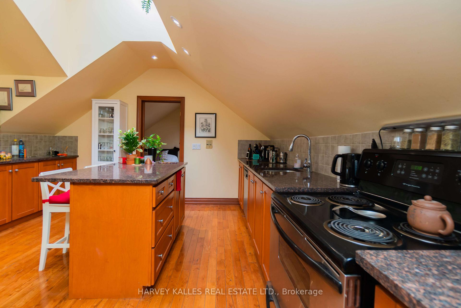 Photo 22 of Unit 5, 37 Metcalfe Street, Toronto, Cabbagetown-South St. James Town — HOMEH