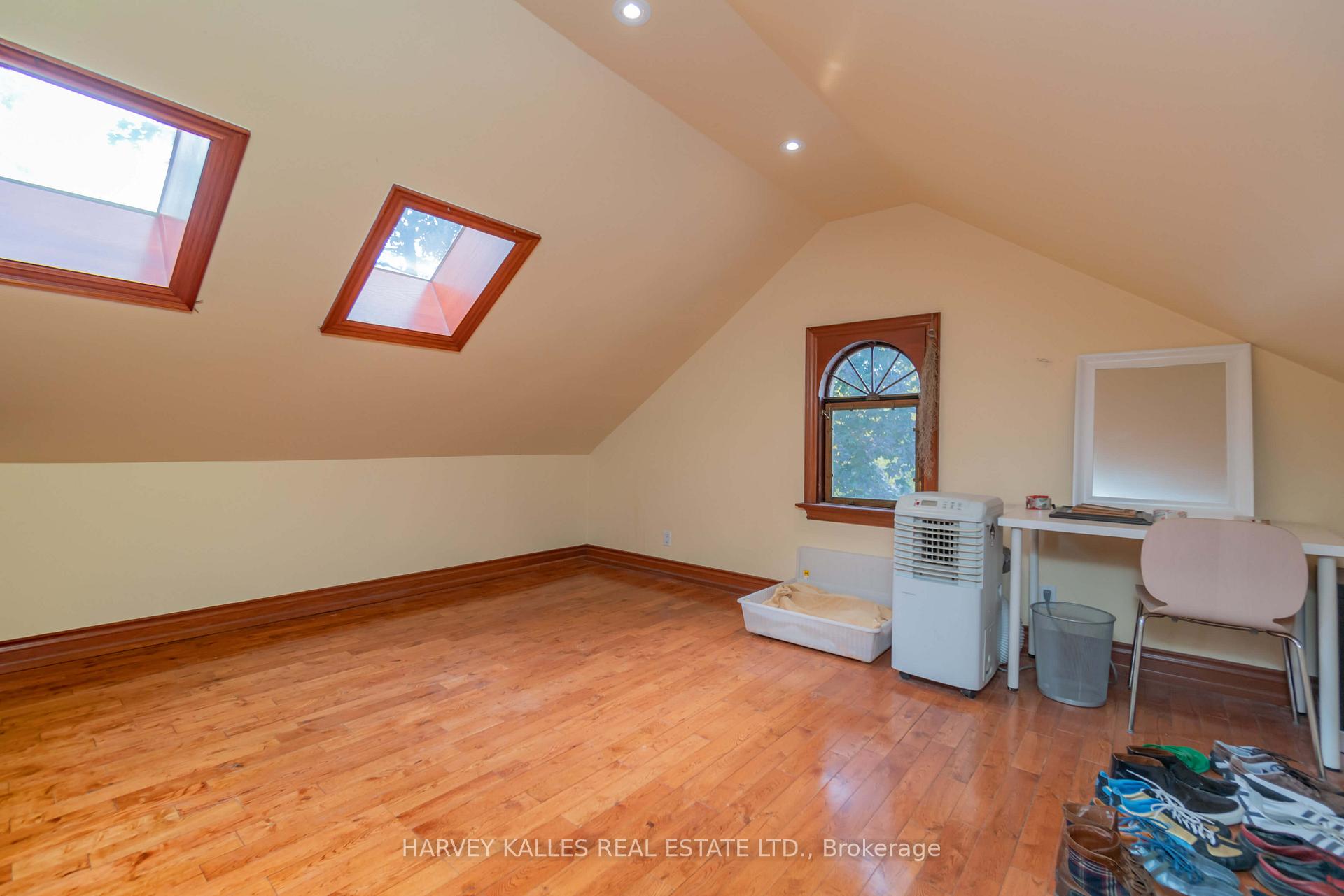 Photo 26 of Unit 5, 37 Metcalfe Street, Toronto, Cabbagetown-South St. James Town — HOMEH