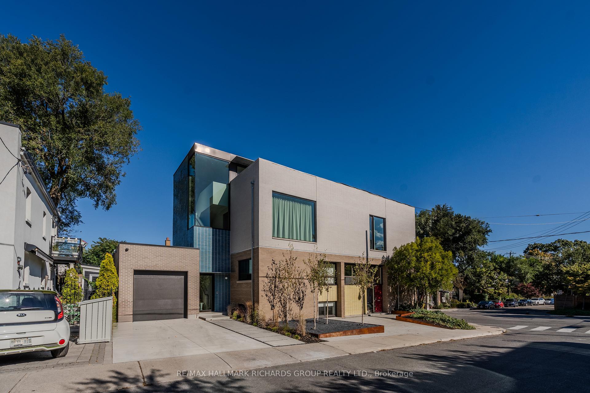 Photo 13 of Unit 4, 584 Jones Avenue, Toronto, Blake-Jones — HOMEH