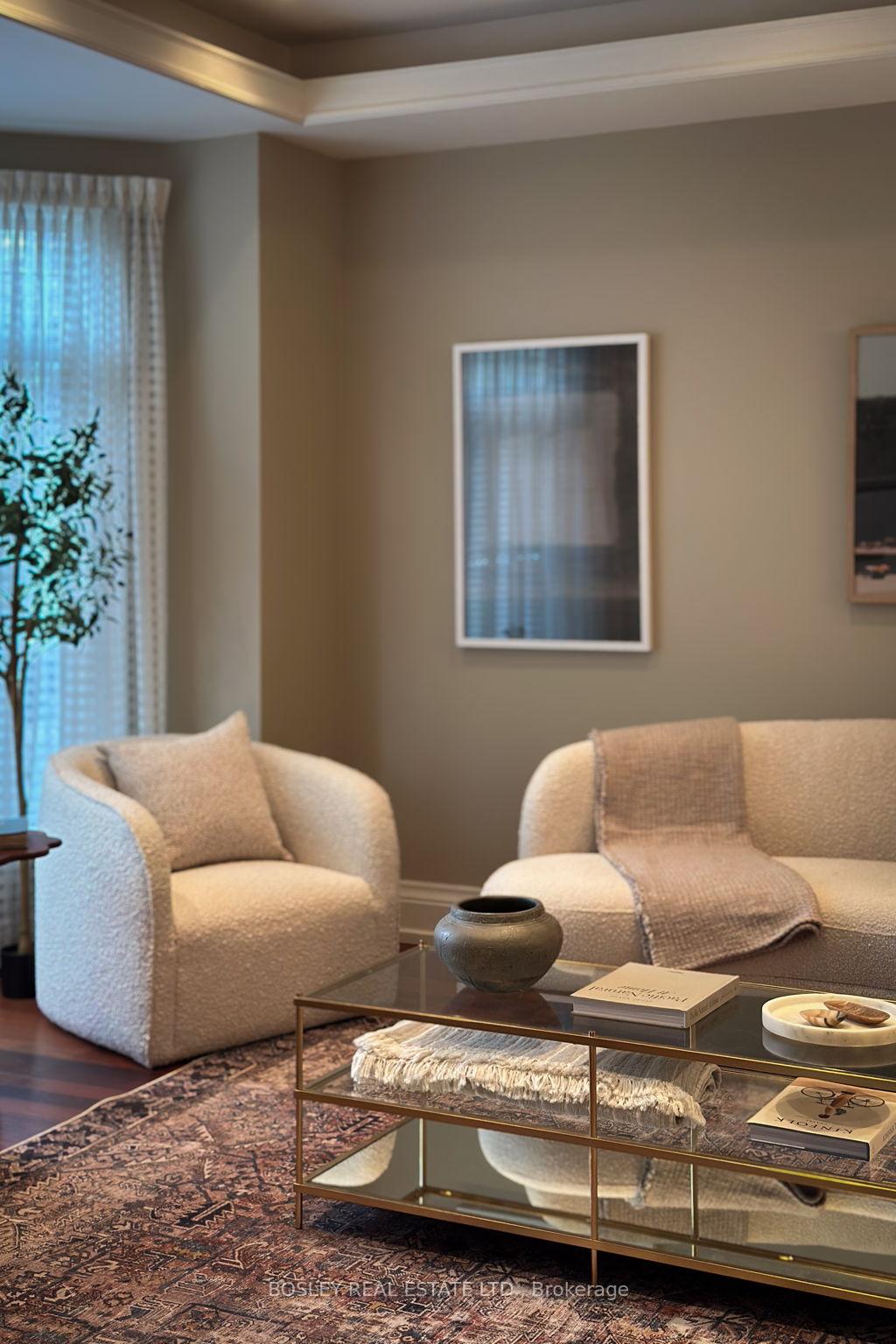 Photo 8 of 256 Haddington Avenue, Toronto, Bedford Park-Nortown — HOMEH