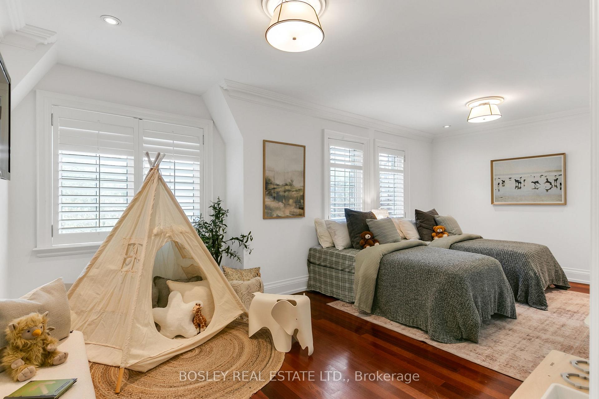 Photo 35 of 256 Haddington Avenue, Toronto, Bedford Park-Nortown — HOMEH