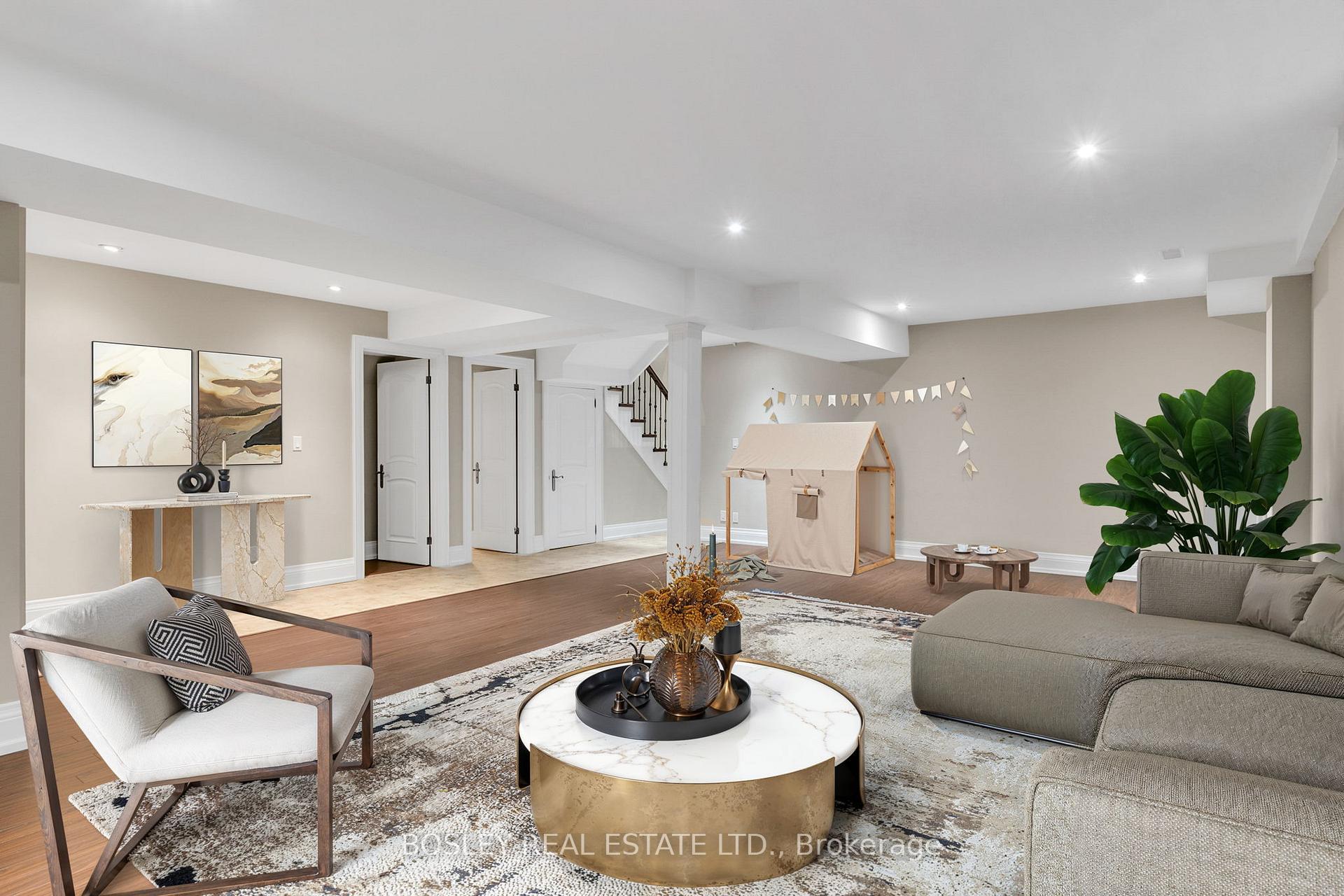 Photo 40 of 256 Haddington Avenue, Toronto, Bedford Park-Nortown — HOMEH