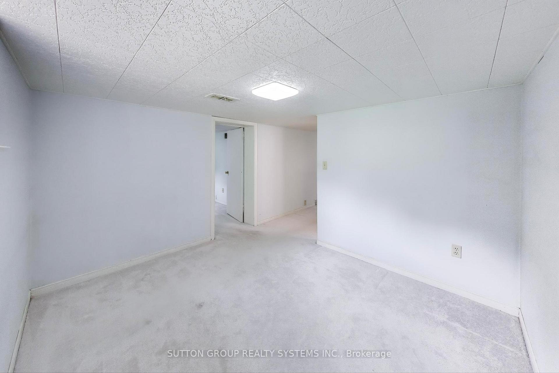 Photo 23 of 31 Doris Drive, Toronto, O'Connor-Parkview — HOMEH