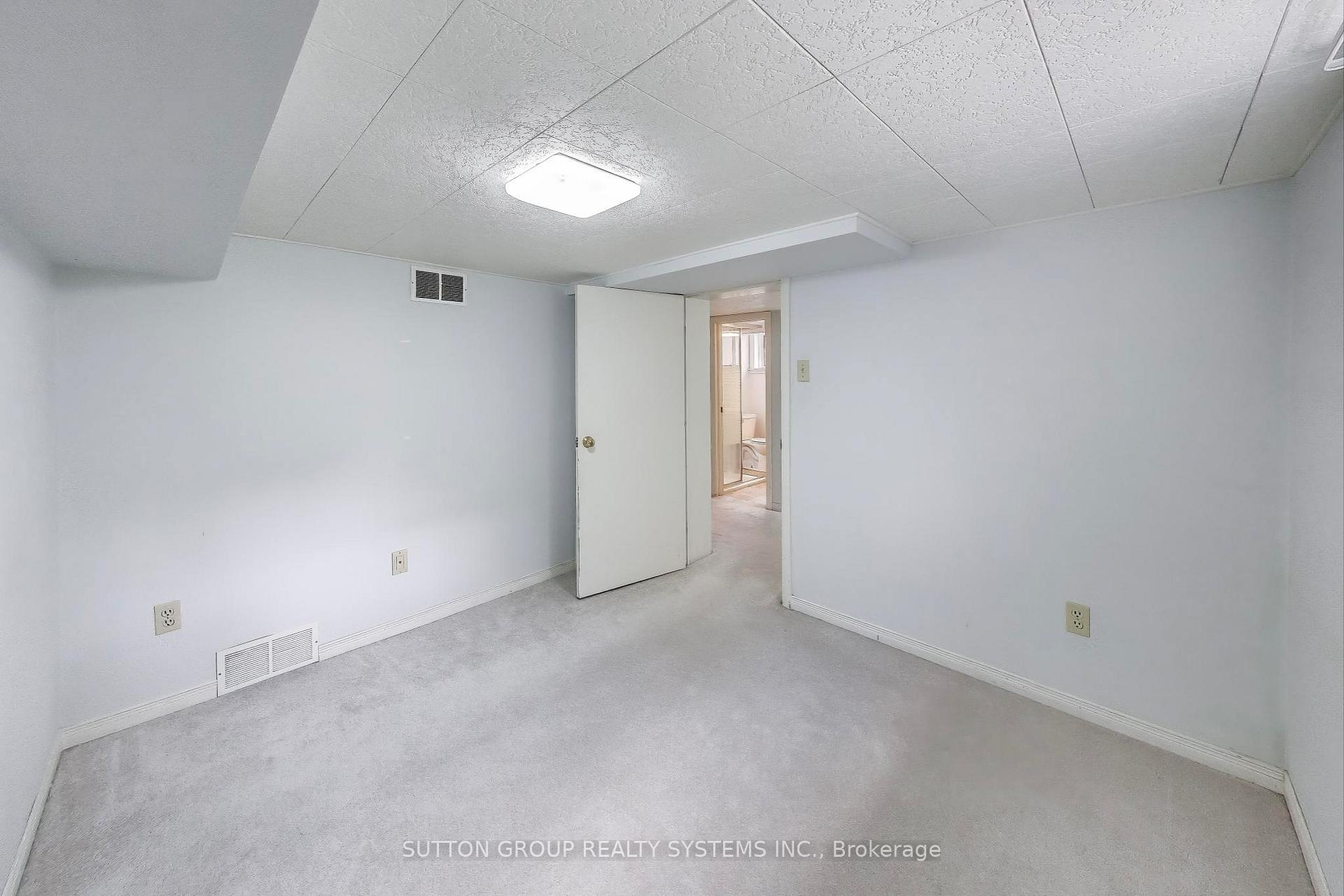 Photo 26 of 31 Doris Drive, Toronto, O'Connor-Parkview — HOMEH