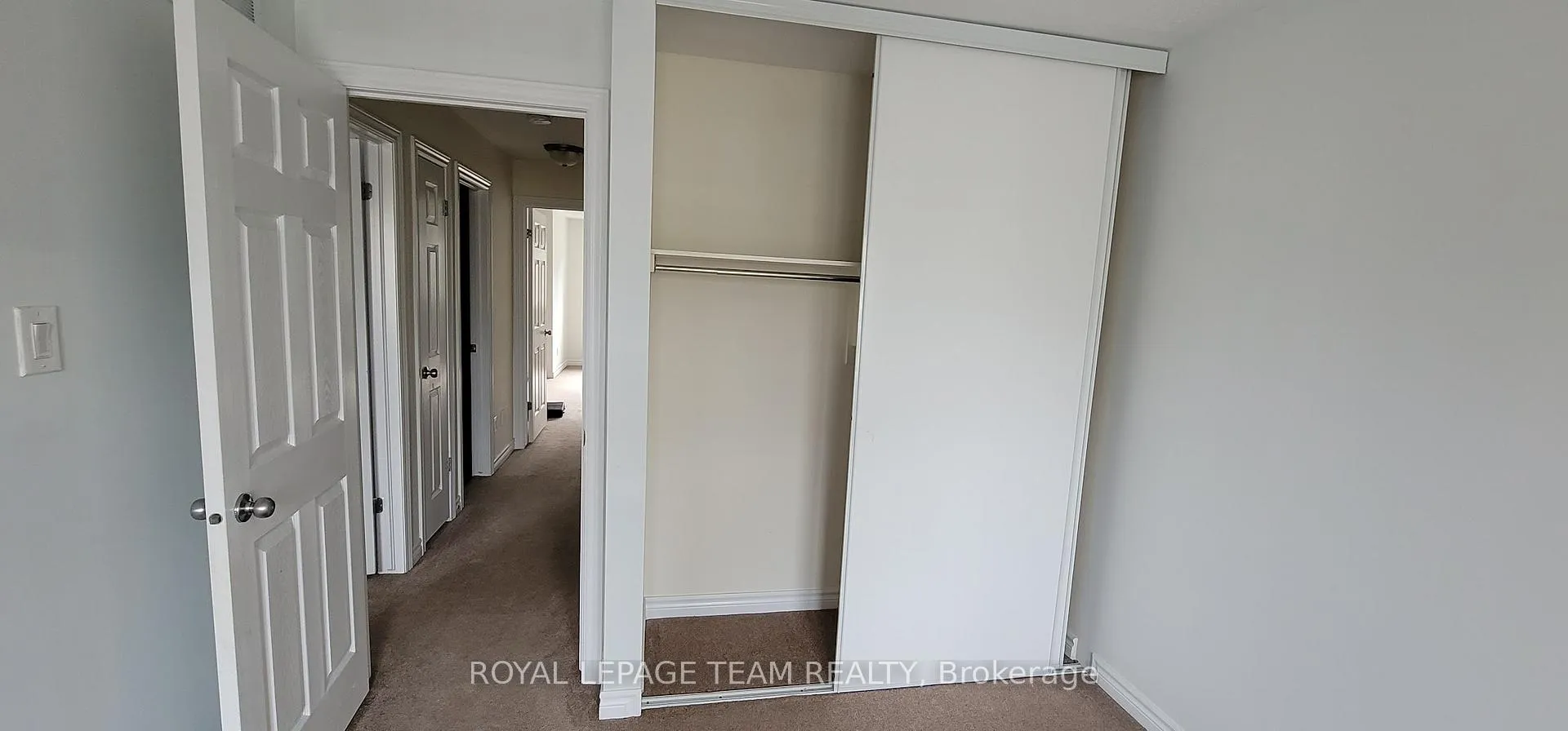 Photo 3 of 406 Galatina Way, Ottawa, Kanata - Morgan's Grant/South March — HOMEH