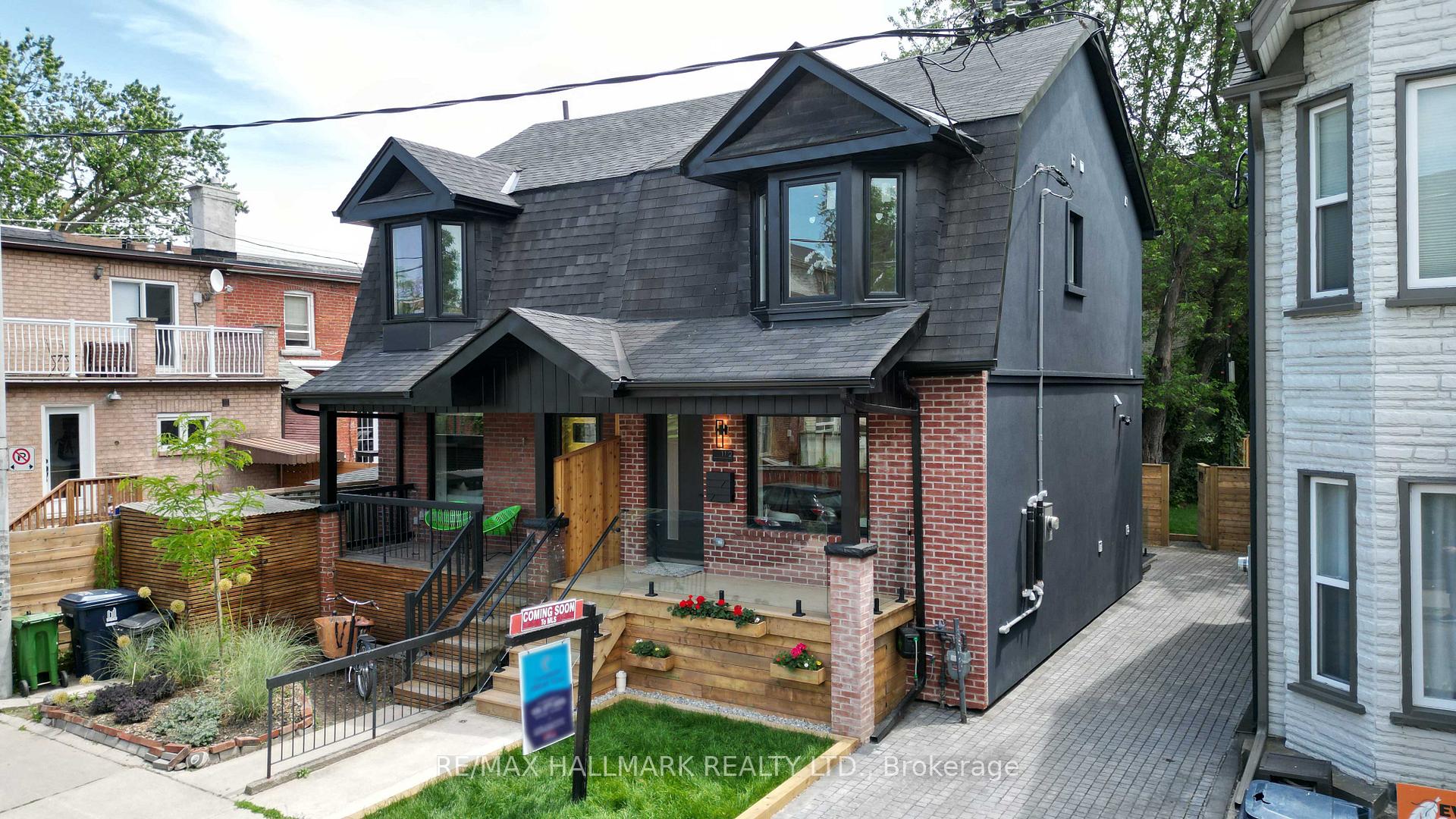 Front of 1 1/2 Delaney Crescent