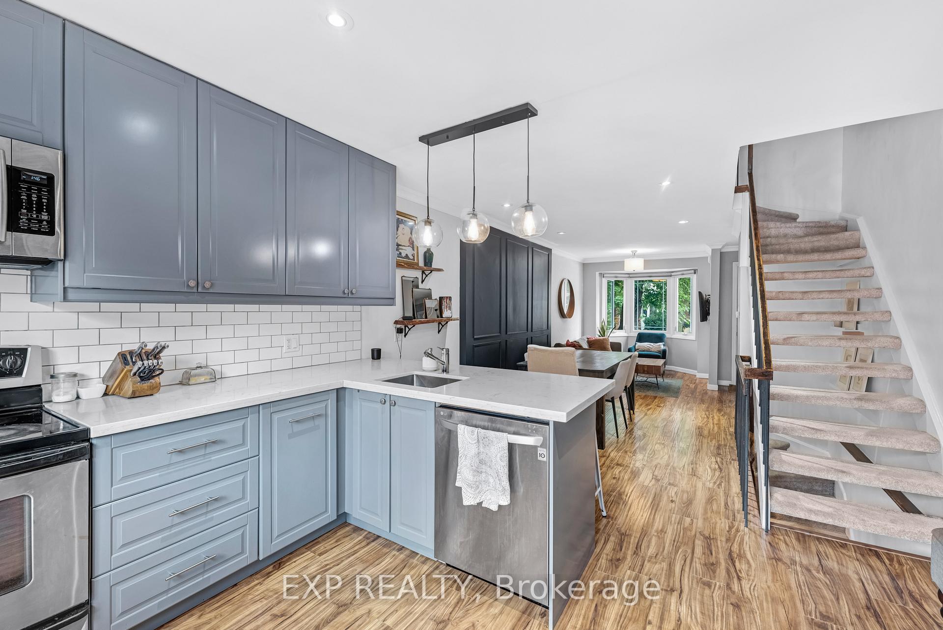 Photo 11 of 14 Lount Street, Toronto, Greenwood-Coxwell — HOMEH