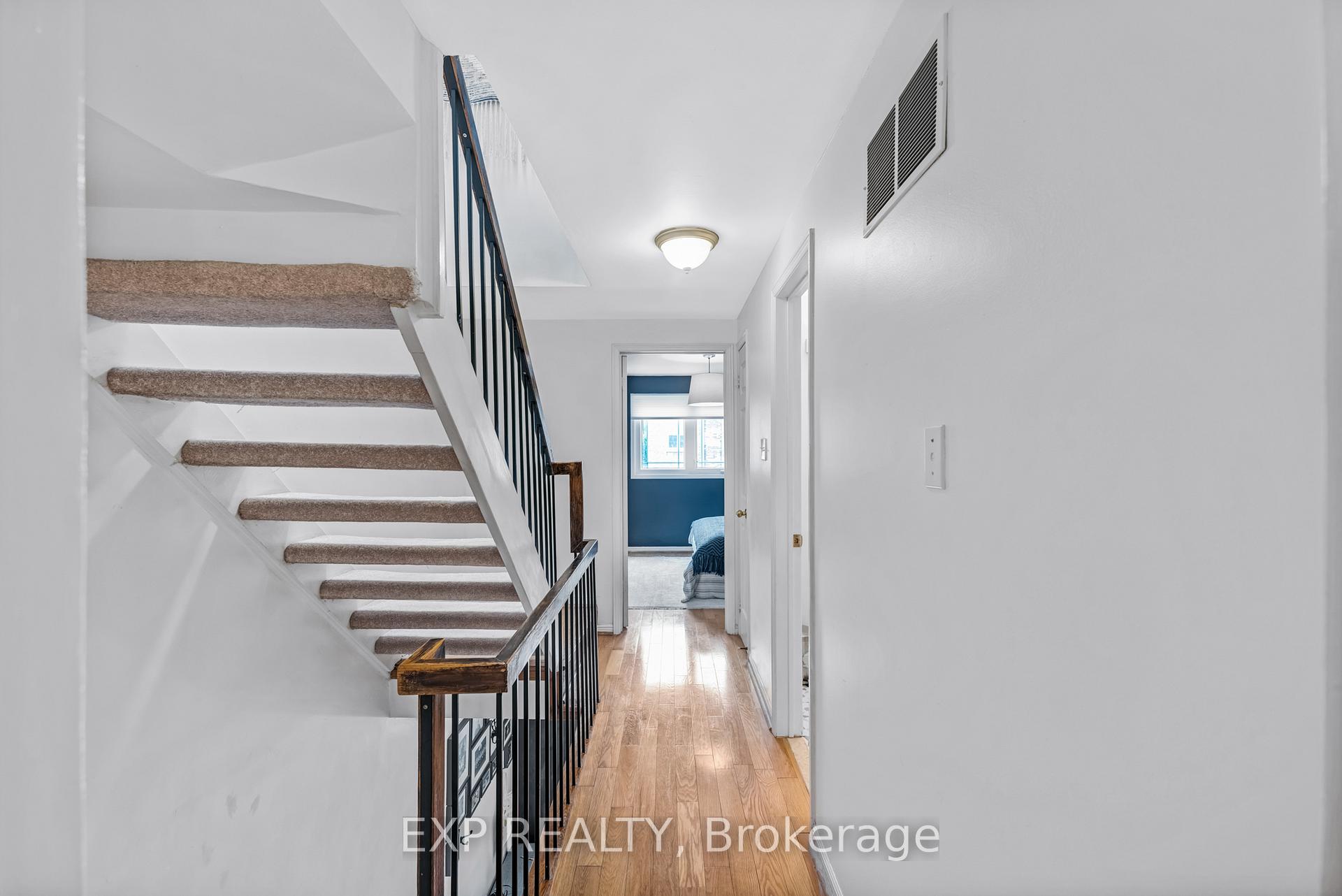 Photo 15 of 14 Lount Street, Toronto, Greenwood-Coxwell — HOMEH