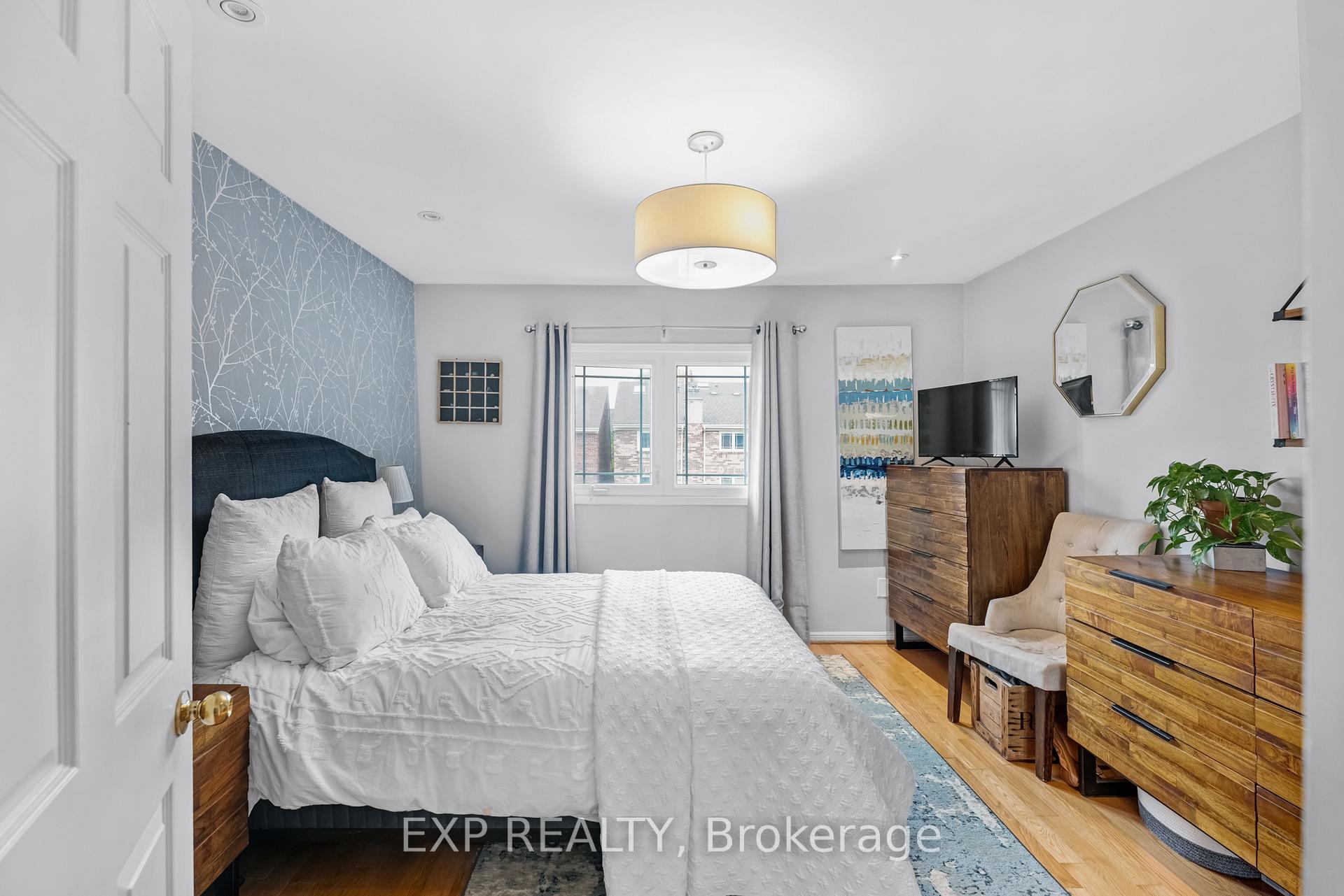 Photo 23 of 14 Lount Street, Toronto, Greenwood-Coxwell — HOMEH