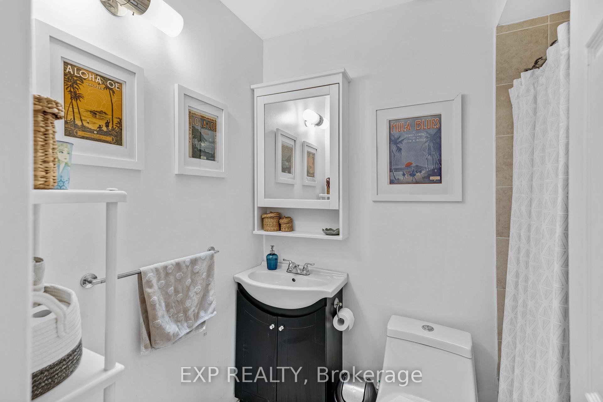 Photo 25 of 14 Lount Street, Toronto, Greenwood-Coxwell — HOMEH