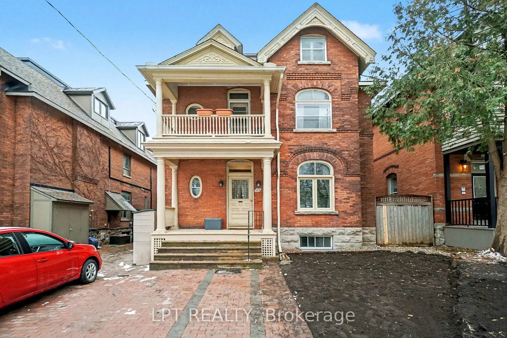 Photo 1 of 542 Maclaren Street, Ottawa, Ottawa Centre — HOMEH