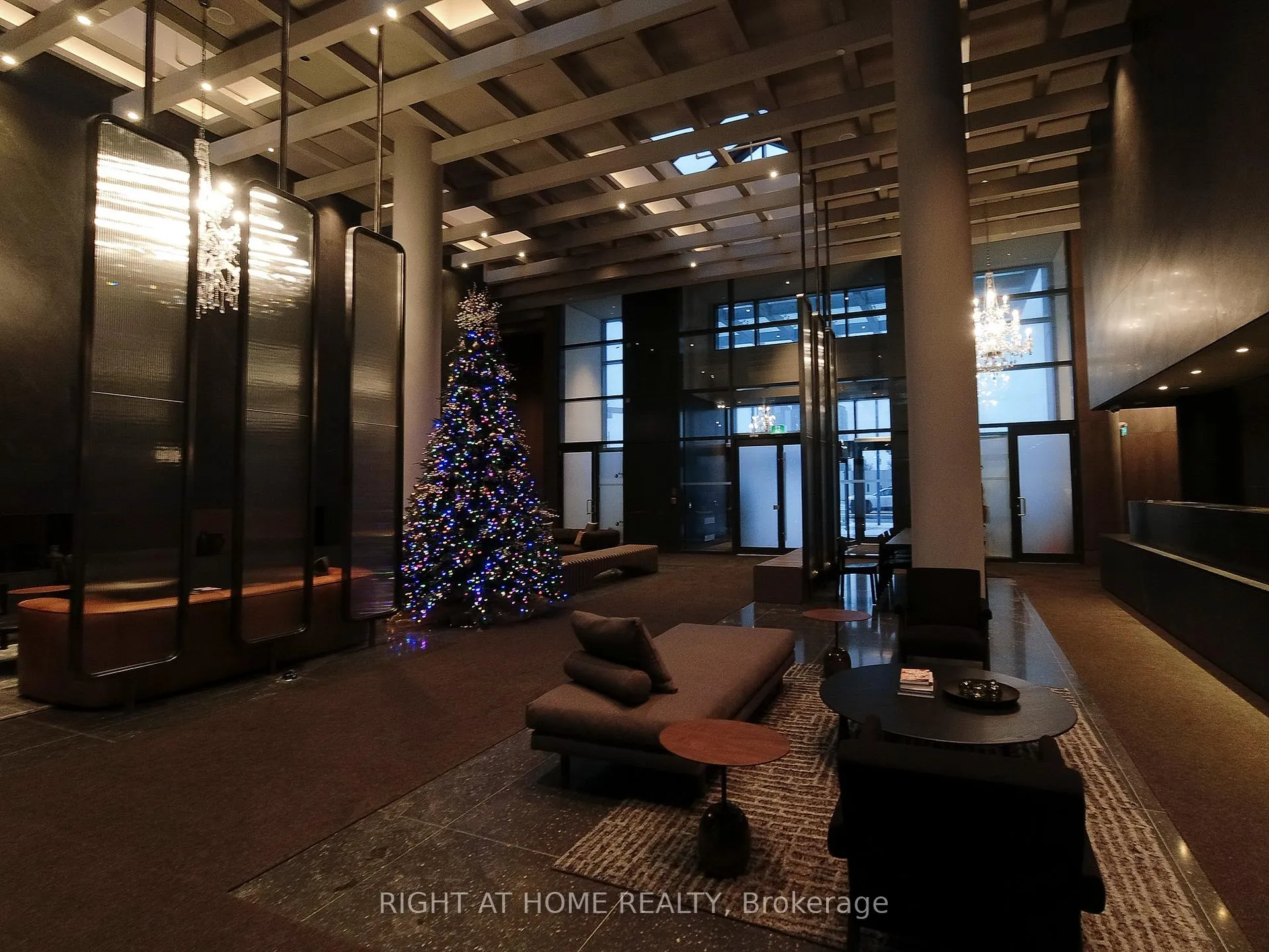 Photo 16 of Unit 3910, 8 Interchange Way, Vaughan, Vaughan Corporate Centre — HOMEH